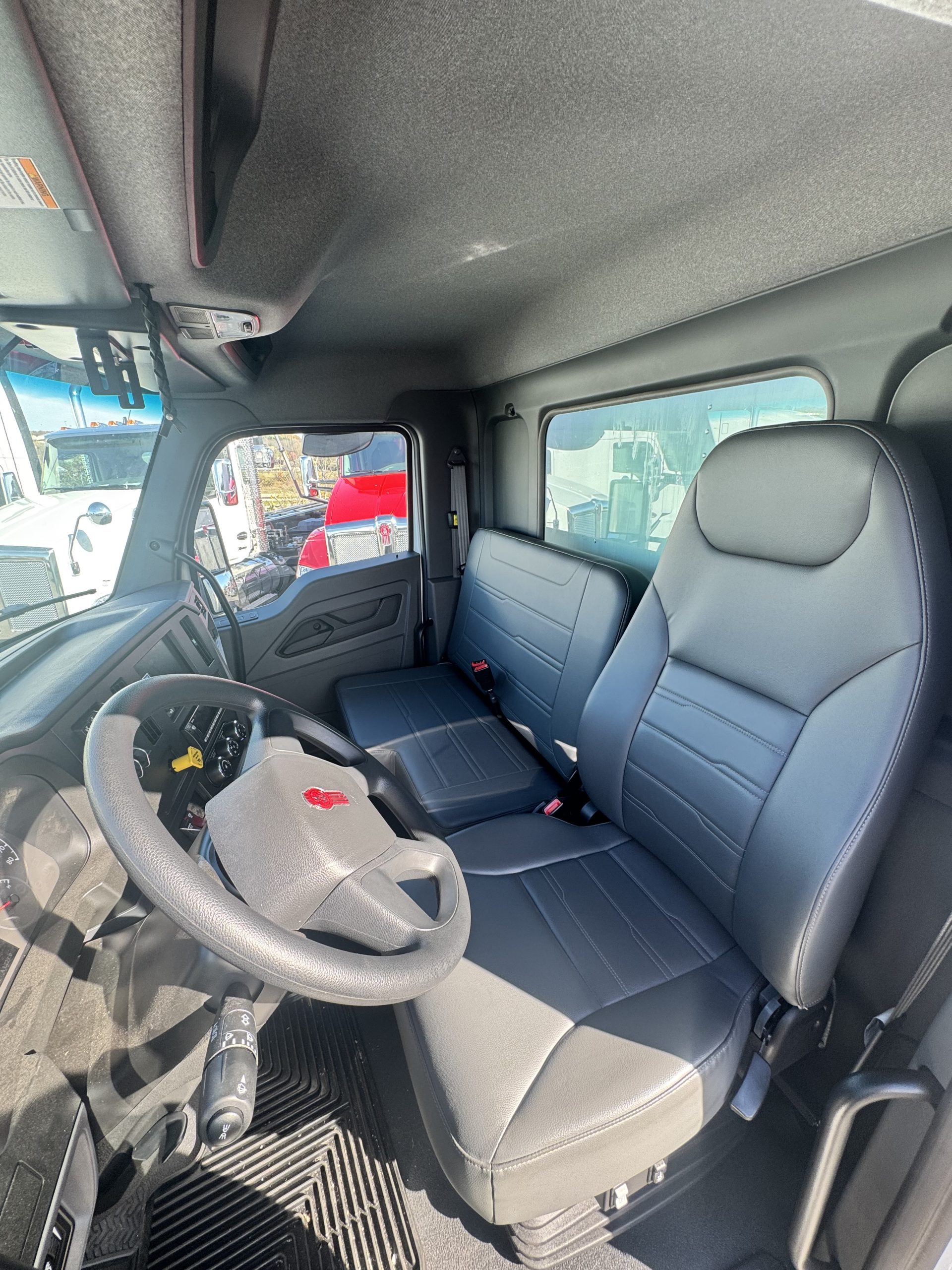 2025 KENWORTH T280 KC172966-13 2025 KENWORTH T280 KC172966-13