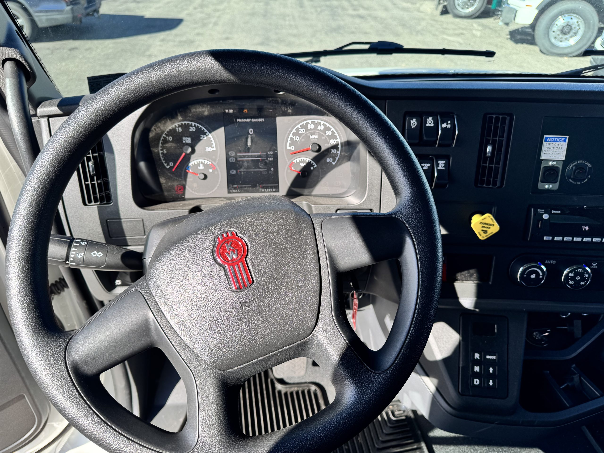 2025 KENWORTH T280 KC172966-14 2025 KENWORTH T280 KC172966-14