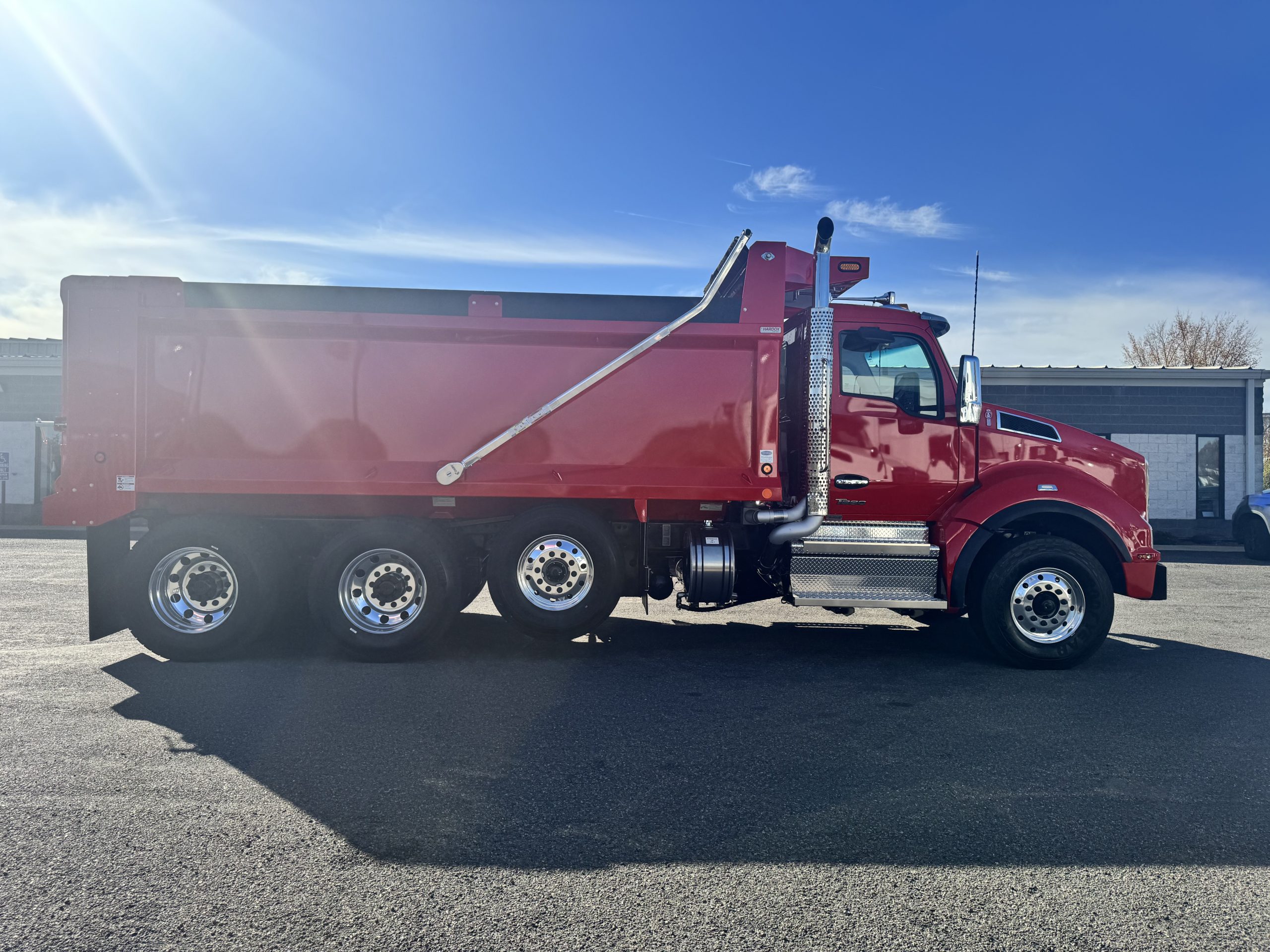 2026 KENWORTH T880 - image 4 of 6