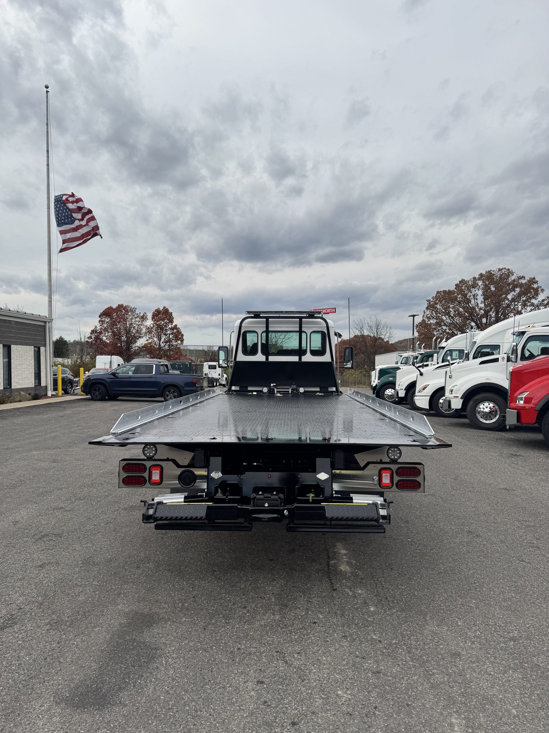 2026 KENWORTH T280 - image 6 of 6