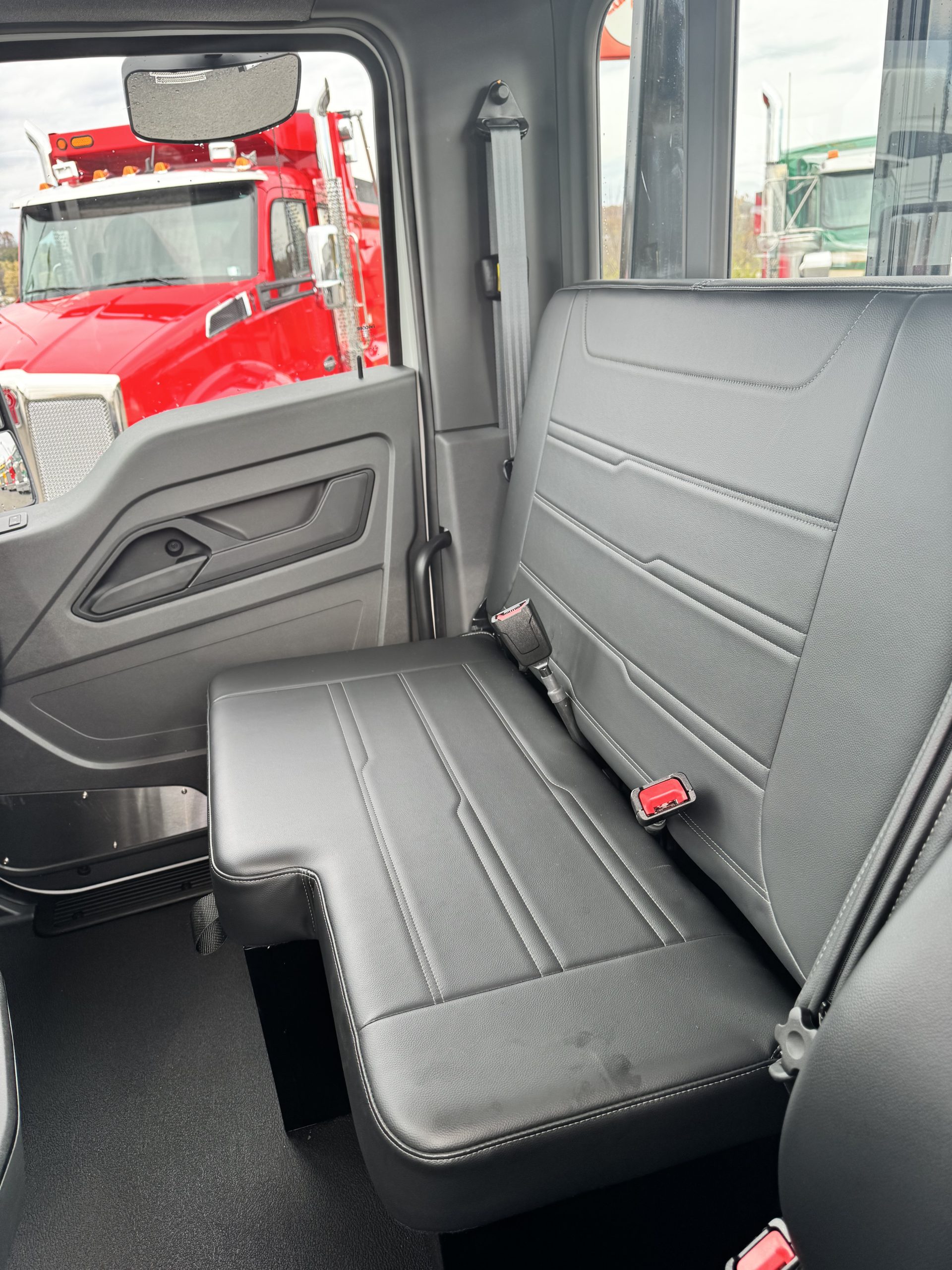 2026 KENWORTH T280 KN225657-13 2026 KENWORTH T280 KN225657-13