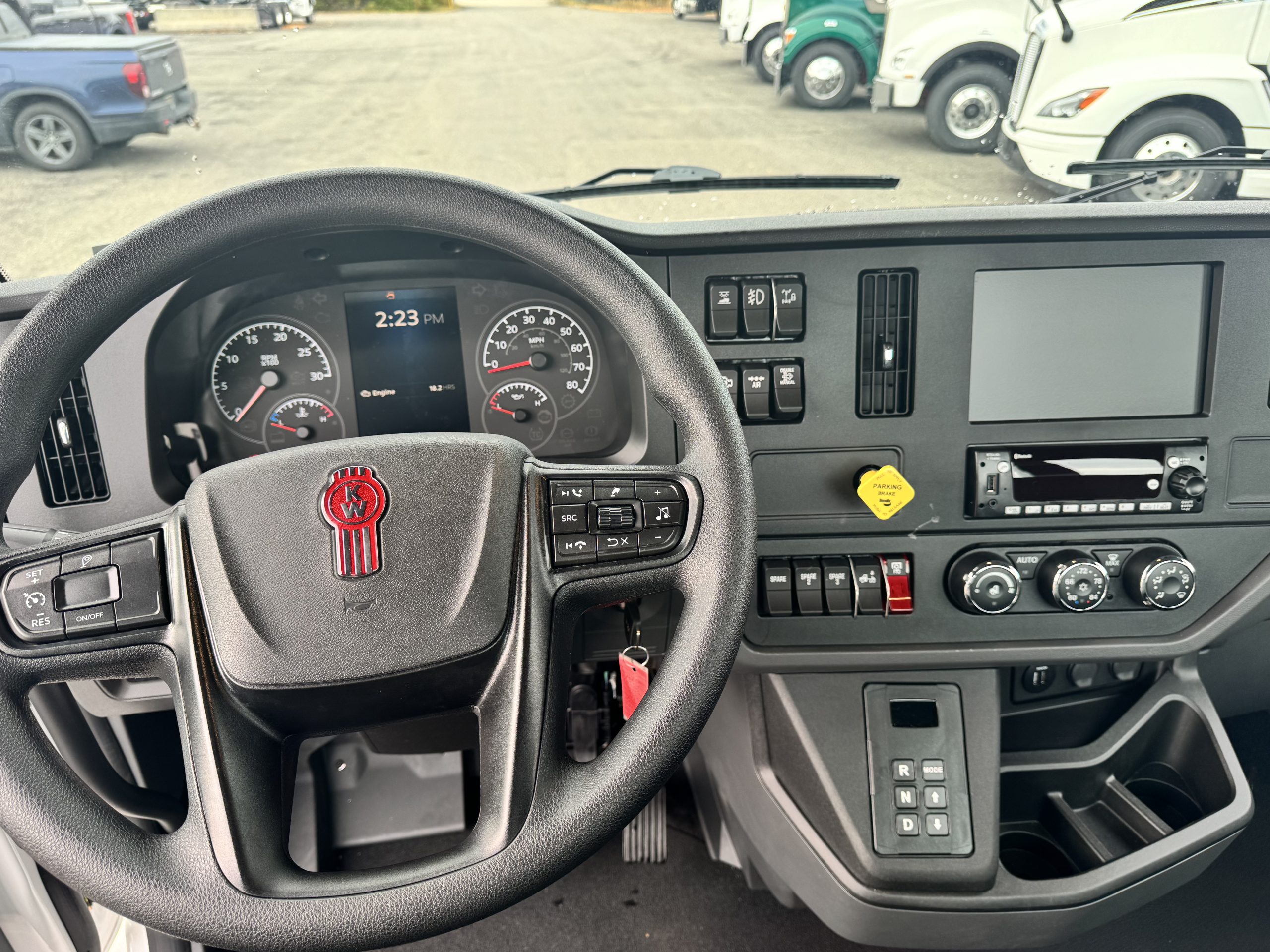 2026 KENWORTH T280 KN225658-11 2026 KENWORTH T280 KN225658-11