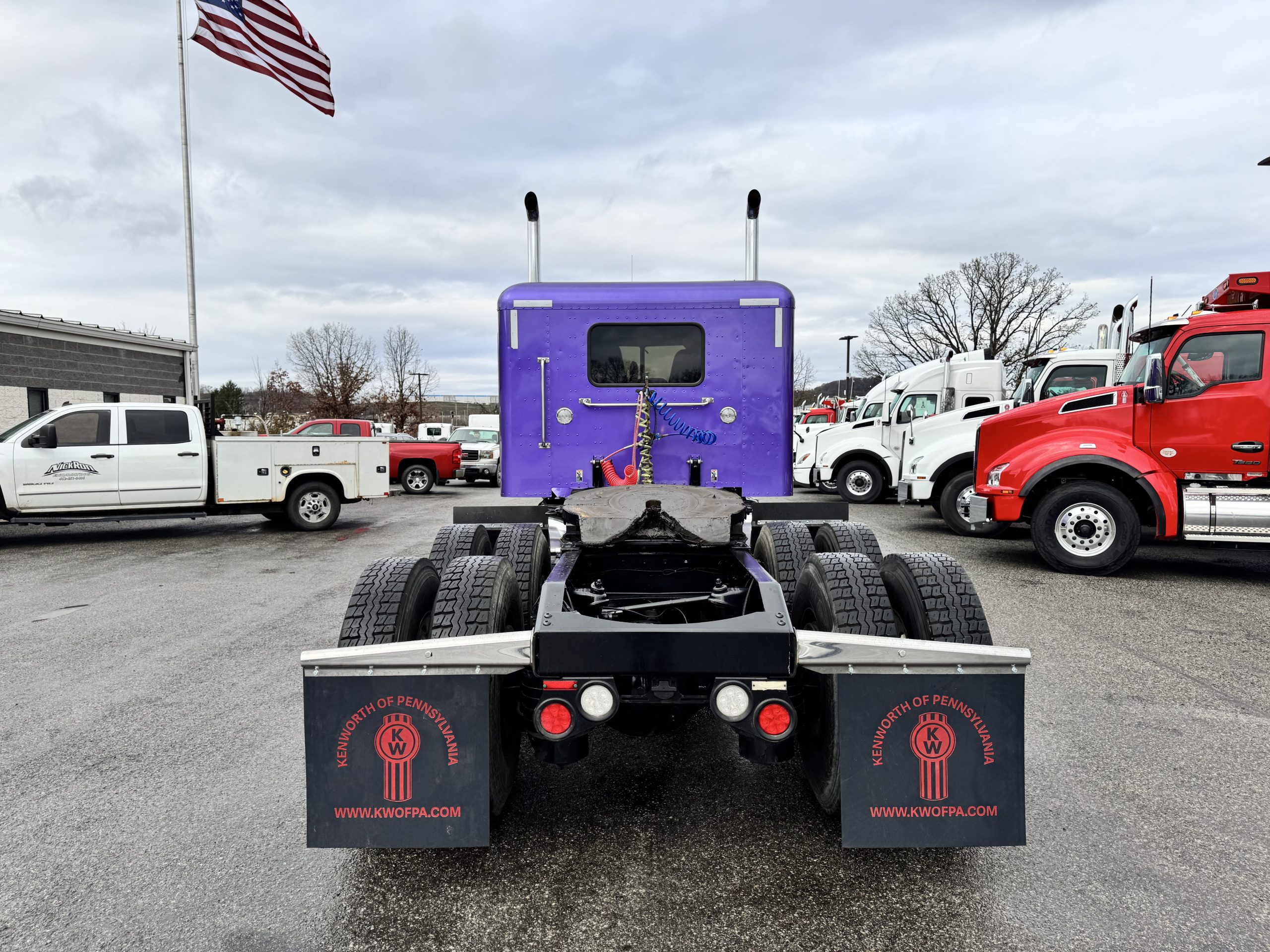 2022 PETERBILT 389 - image 6 of 6