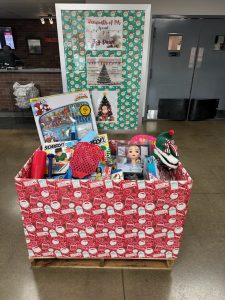 Kenworth of Pennsylvania Donates To Sinners Sanctuary Church Toy Drive