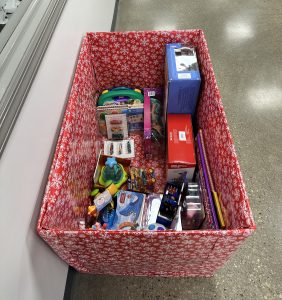 Kenworth of Pennsylvania Donates To Tows For Tots