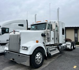 2026 KENWORTH W900L KC225192-01