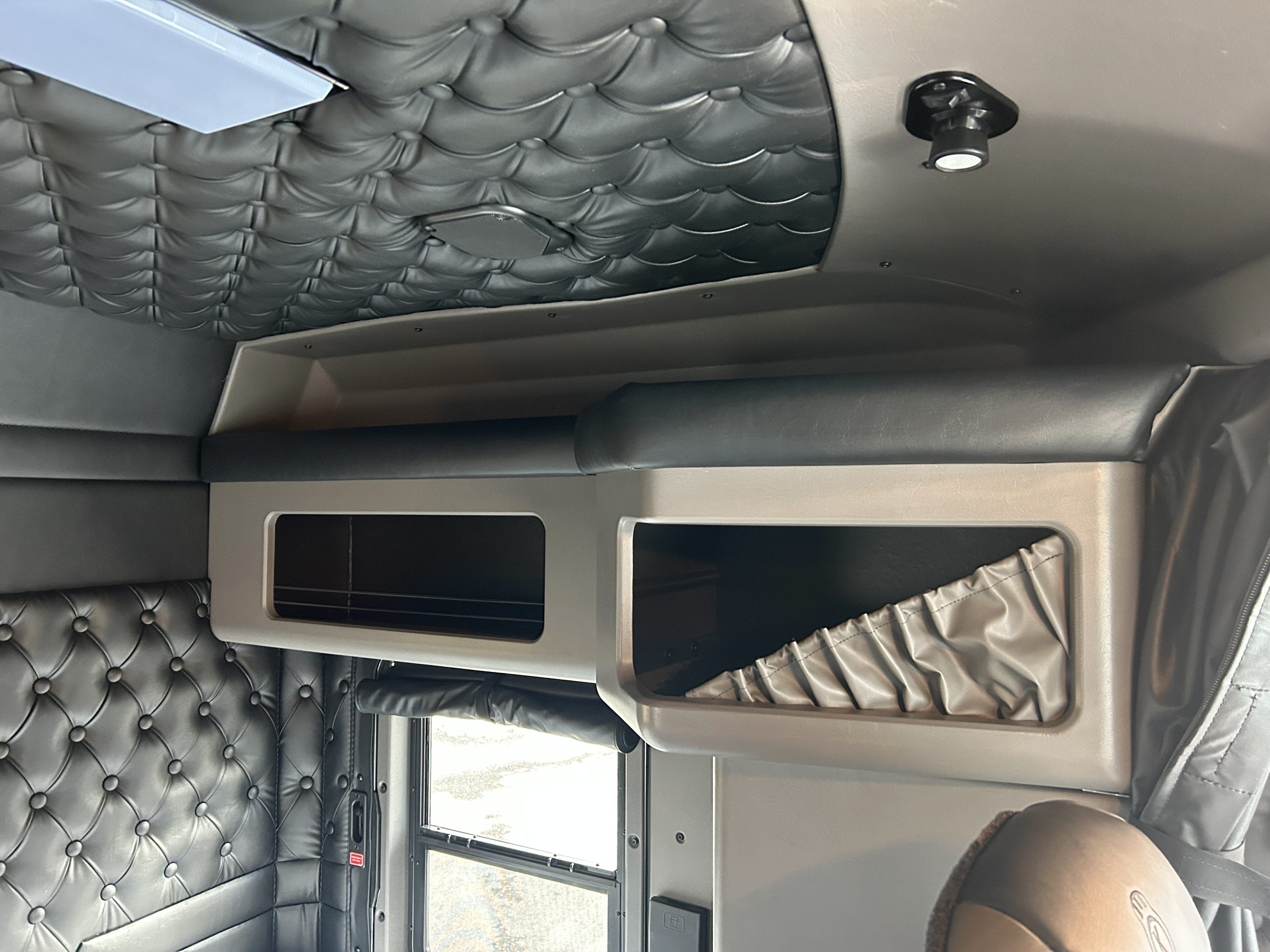 2026 KENWORTH W900L KC225192-19 2026 KENWORTH W900L KC225192-19