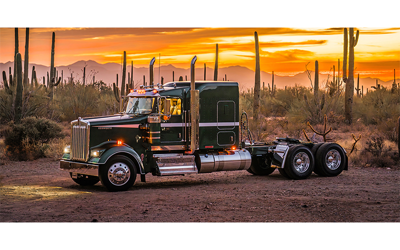 Kenworth W900 Legacy Edition - image 1 of 6