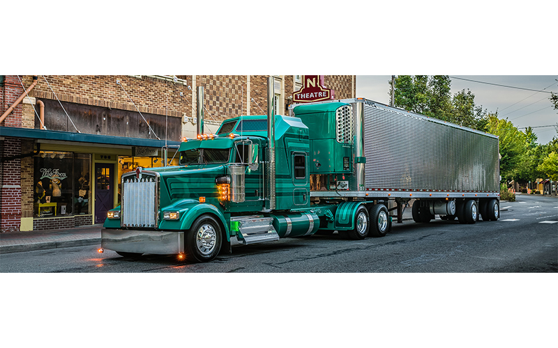 Kenworth W900L (Long Hood) - image 1 of 3