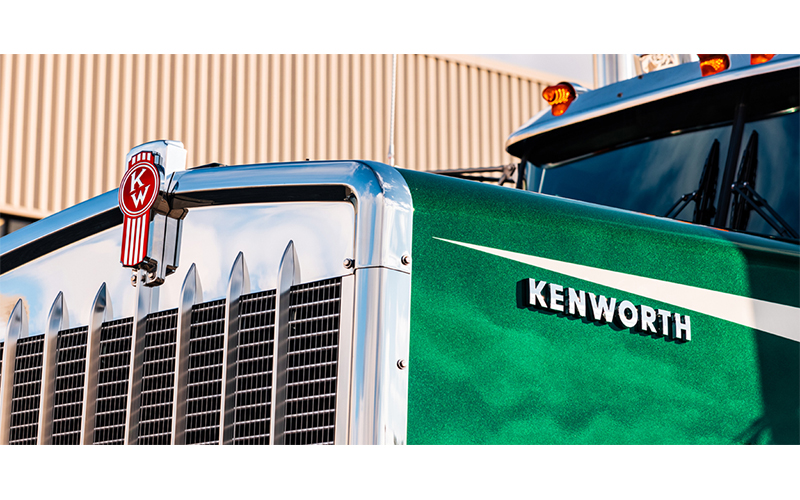 Kenworth W900 Legacy Edition - image 5 of 6