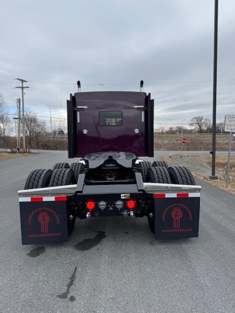 2026 KENWORTH W900L KD218572-15 2026 KENWORTH W900L KD218572-15