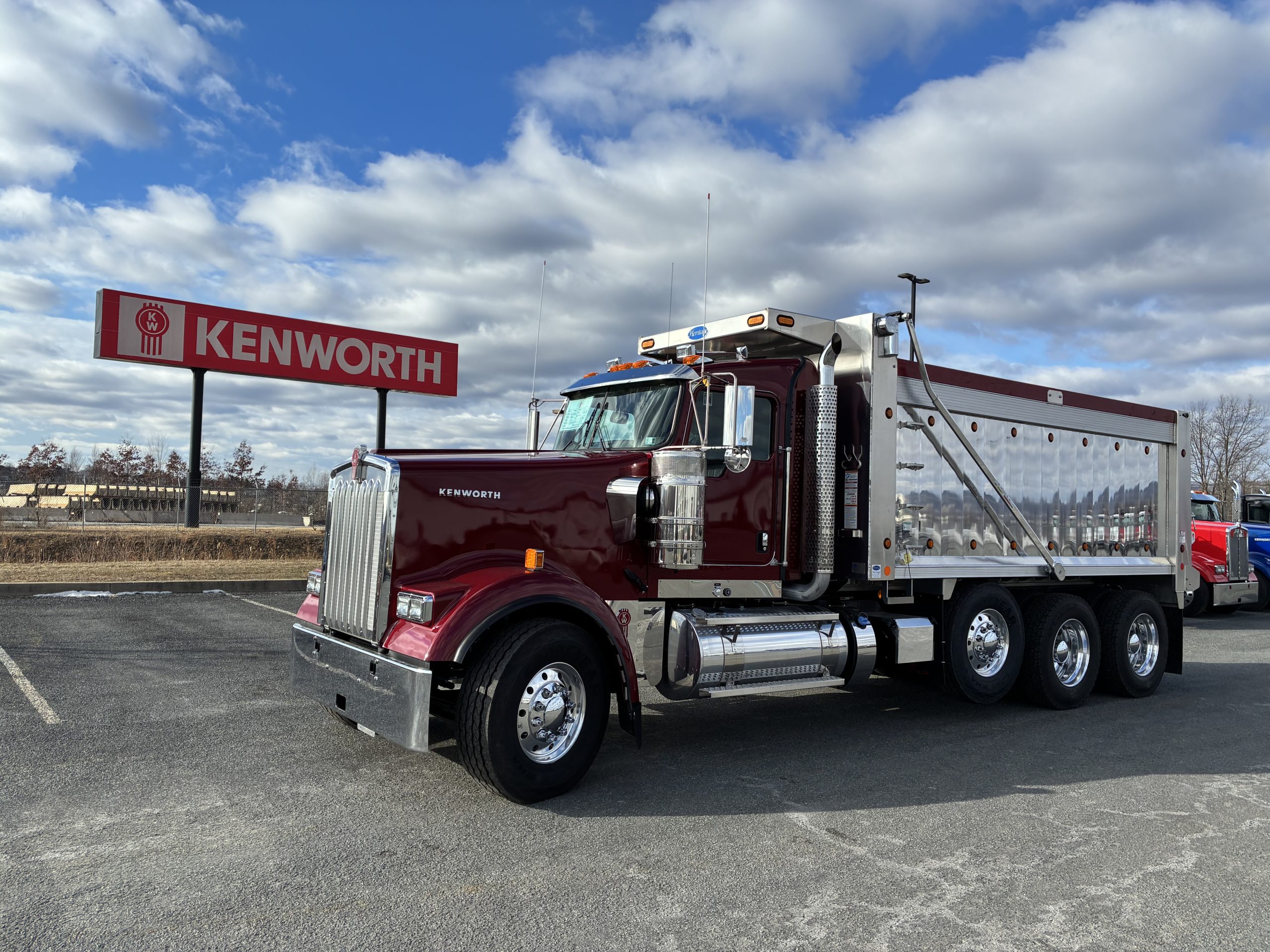 2026 KENWORTH W900 - image 1 of 6