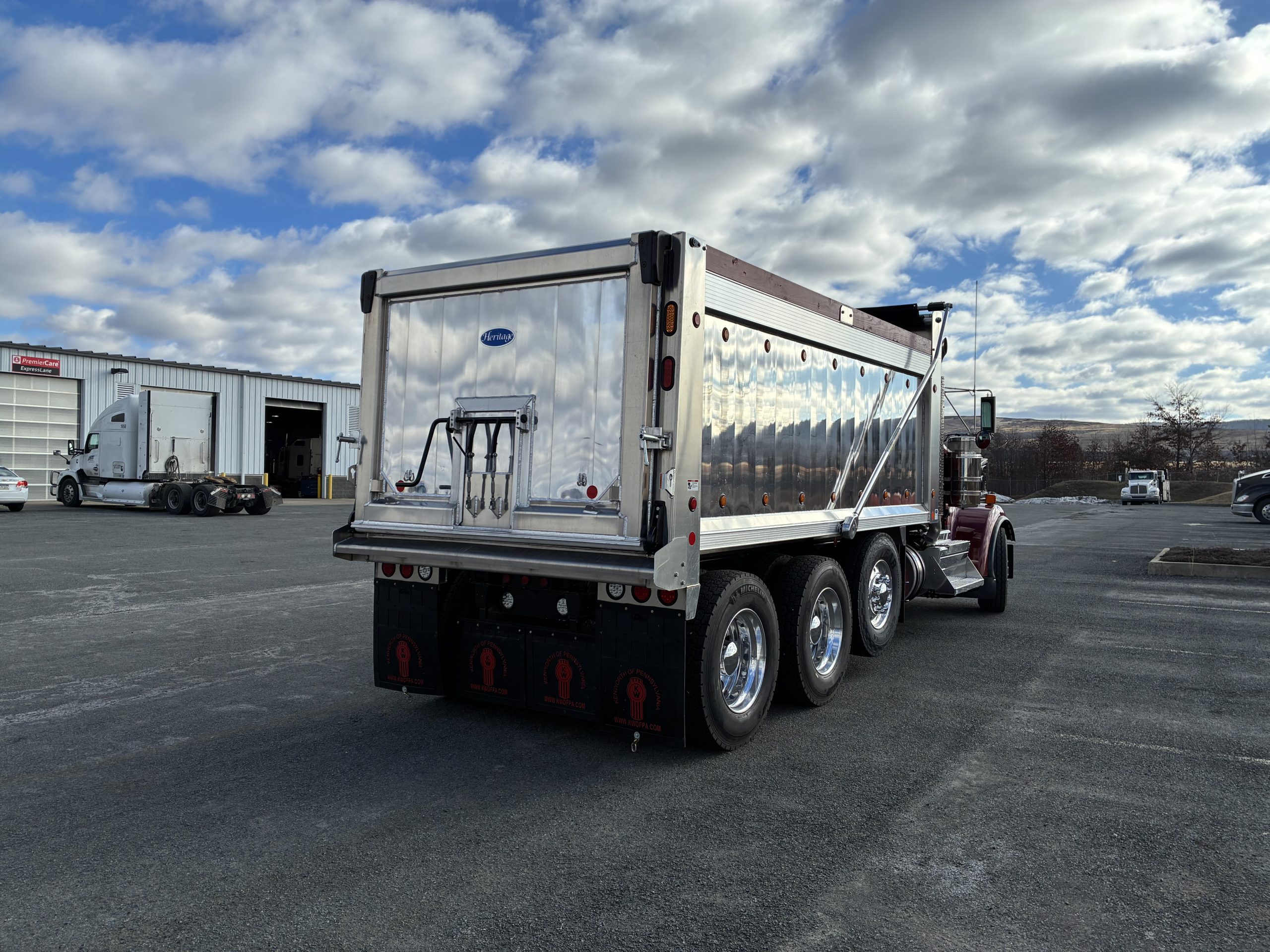 2026 KENWORTH W900 - image 5 of 6