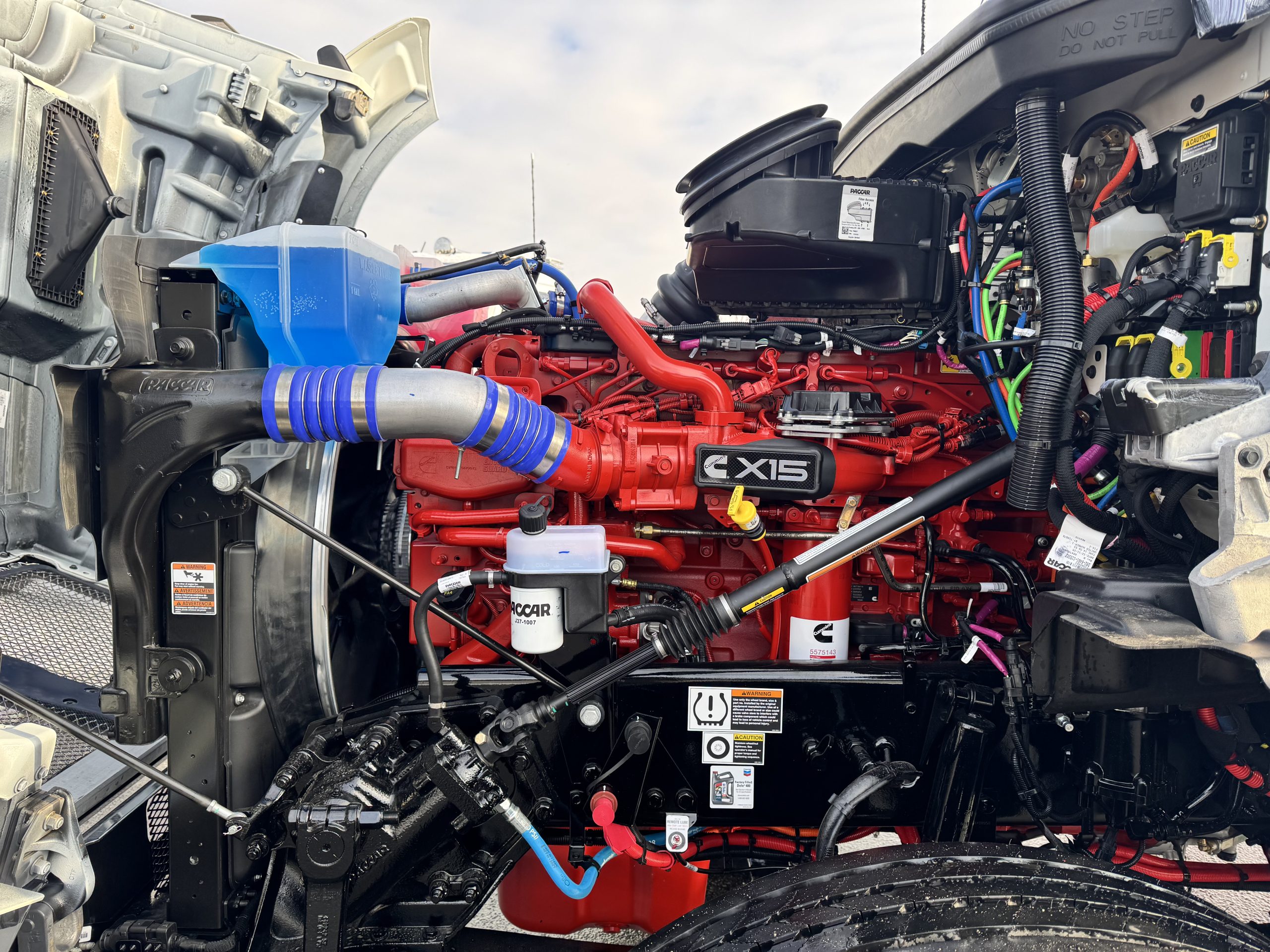 2027 KENWORTH T880 KN236456-17 2027 KENWORTH T880 KN236456-17