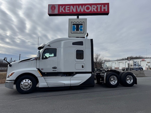 2026 KENWORTH T680 2026 KENWORTH T680 - image 1 of 6