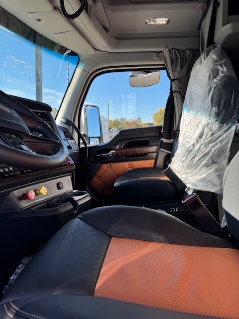 2026 KENWORTH T680 KS224825-08 2026 KENWORTH T680 KS224825-08