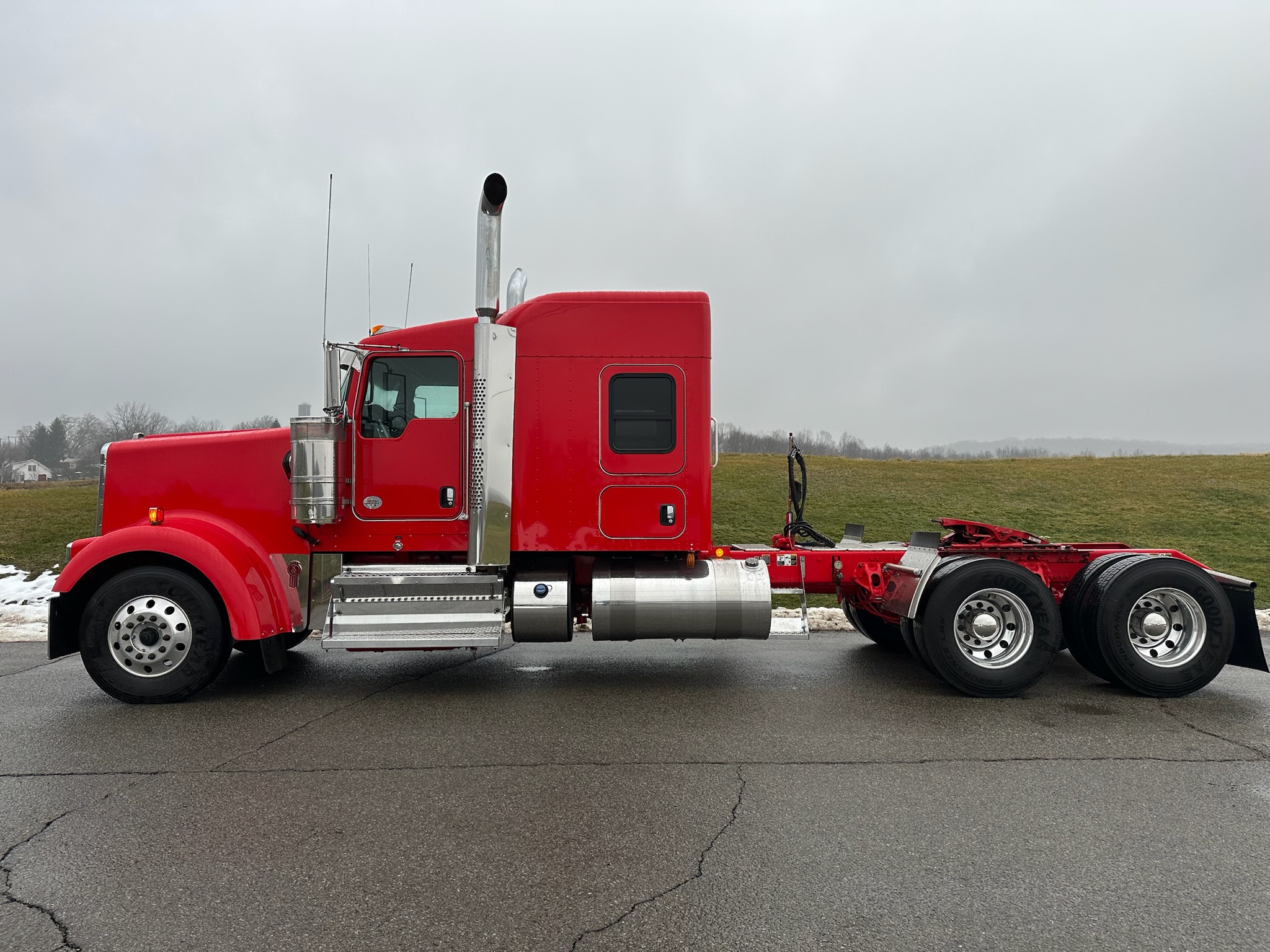 2022 KENWORTH W900L 2022 KENWORTH W900L - image 6 of 6