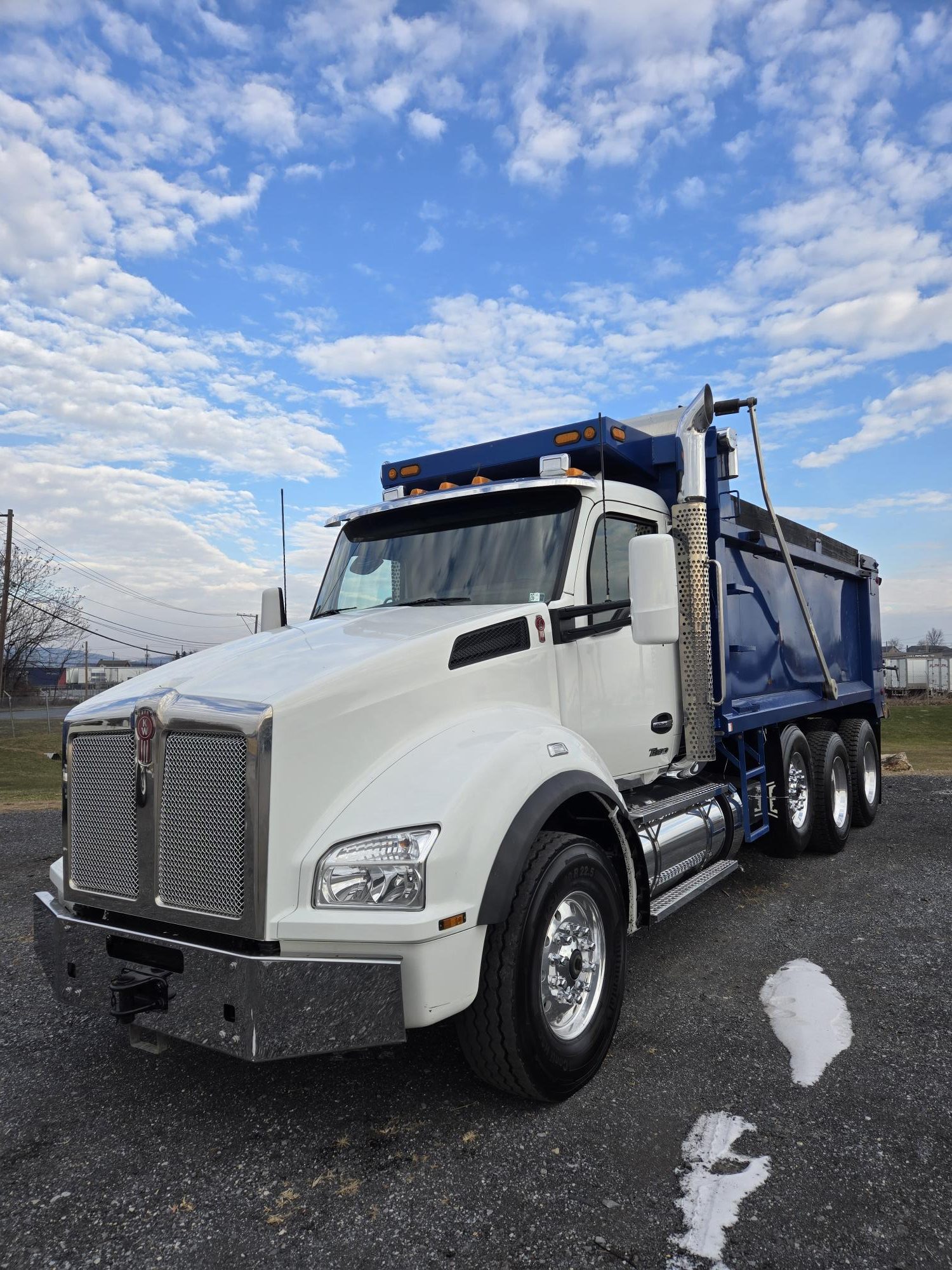 2023 KENWORTH T880 - image 1 of 6