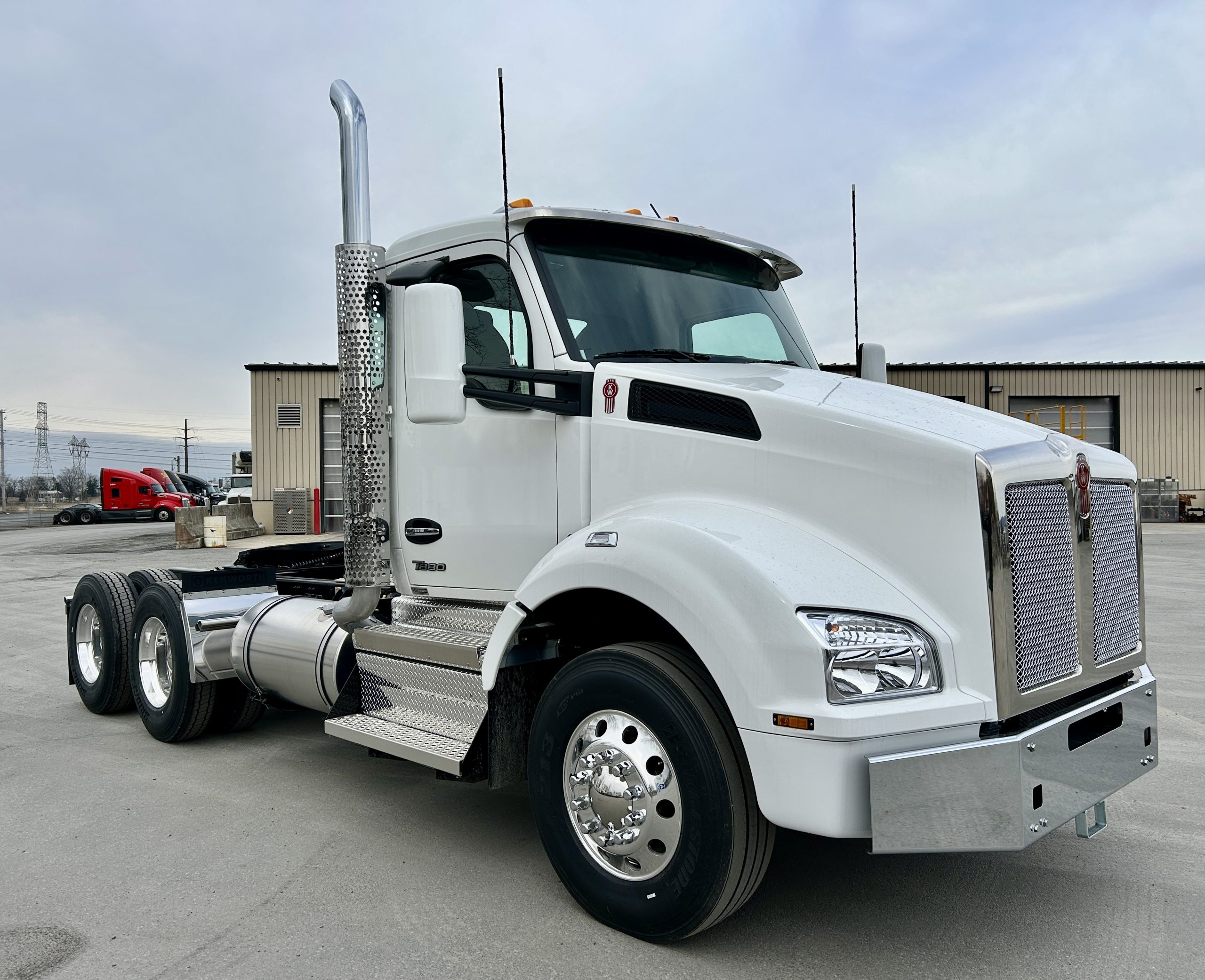 2026 KENWORTH T880 - image 4 of 6