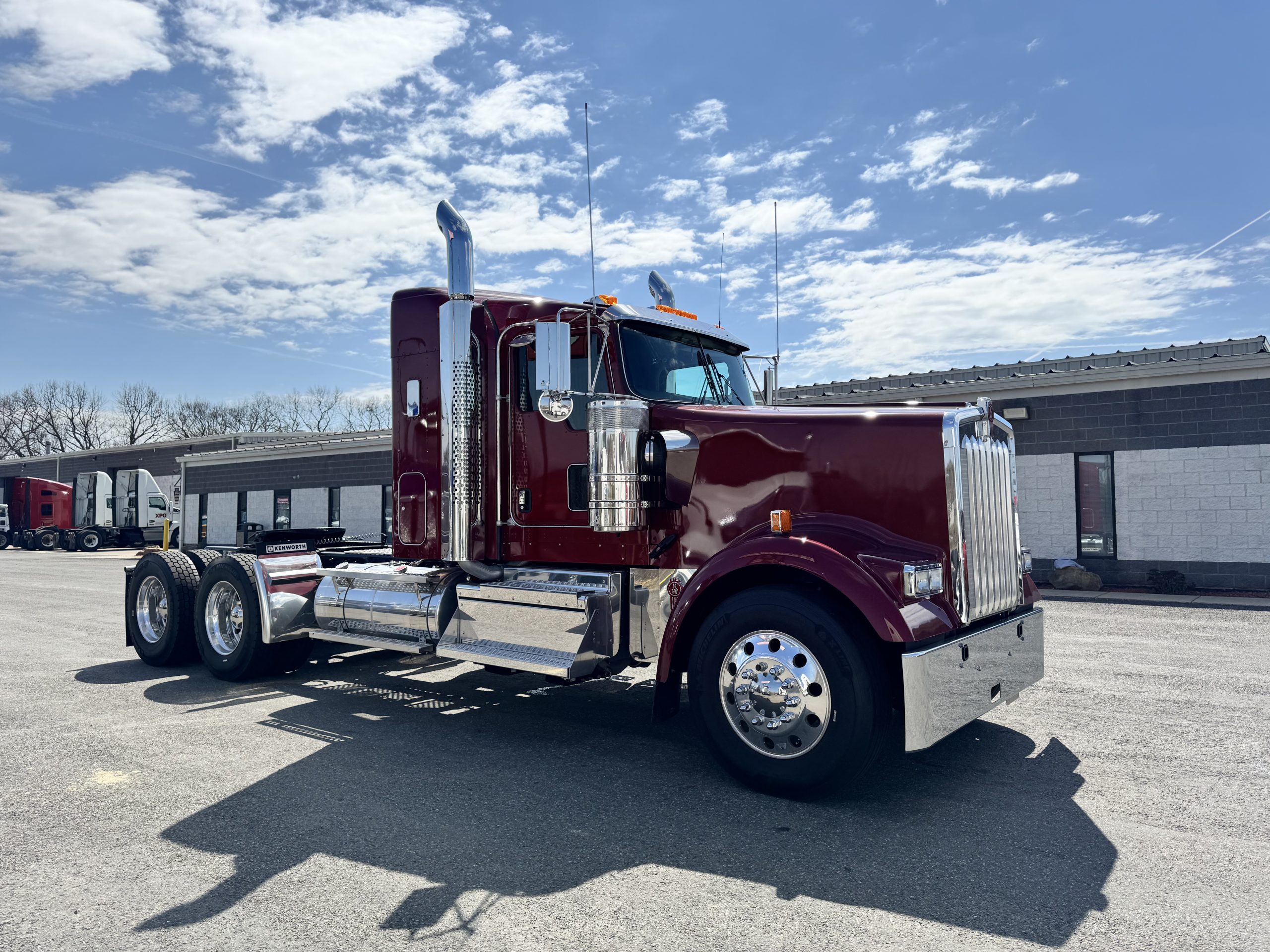 2026 KENWORTH W900L KS225009-03 2026 KENWORTH W900L KS225009-03