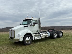 2027 KENWORTH T880 KV236457-01