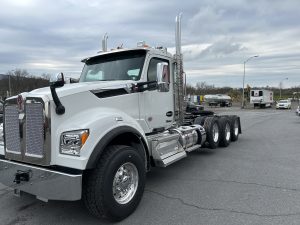 2027 KENWORTH T880 KD236570-01