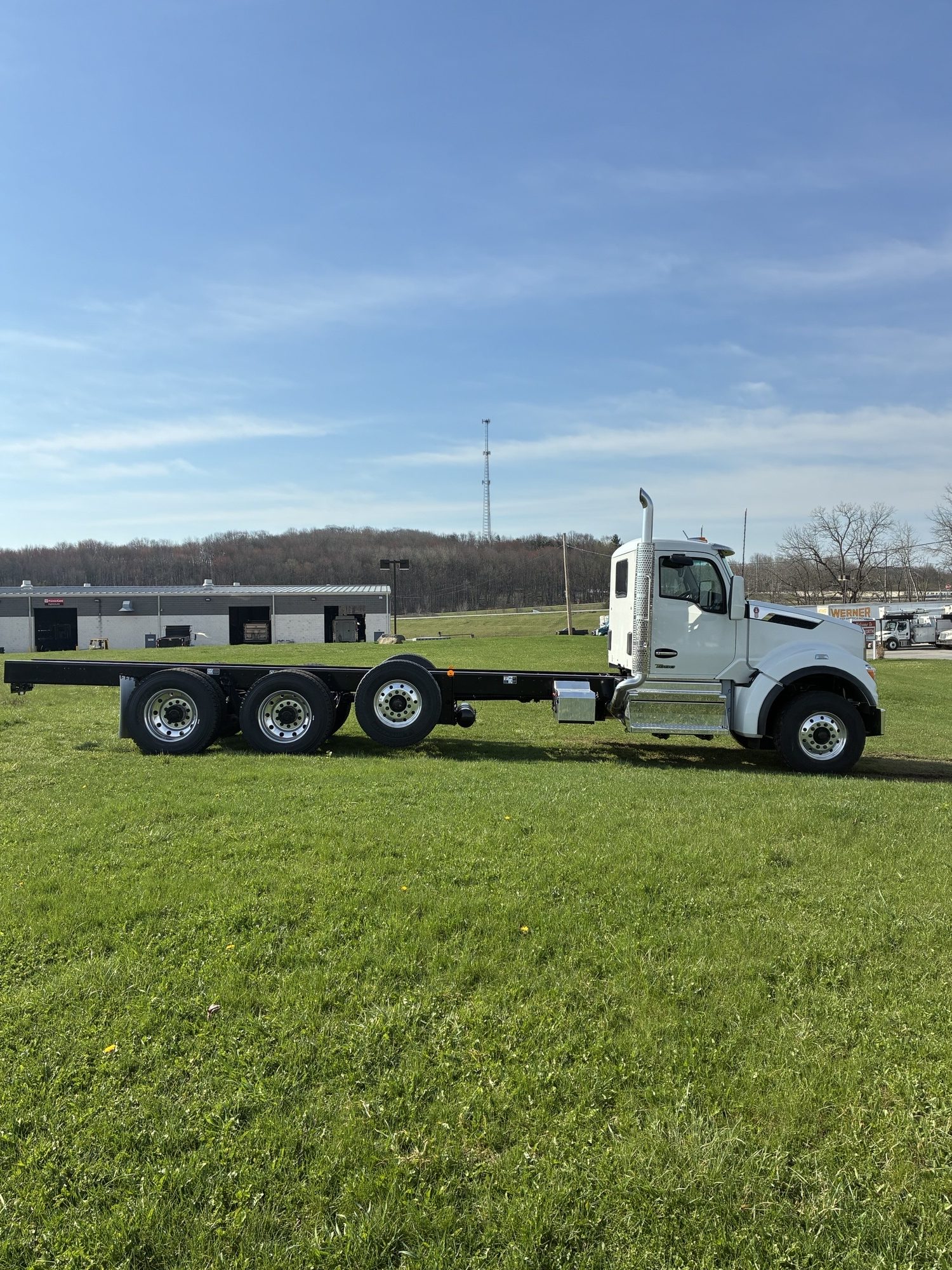 2027 KENWORTH T880 - image 5 of 6