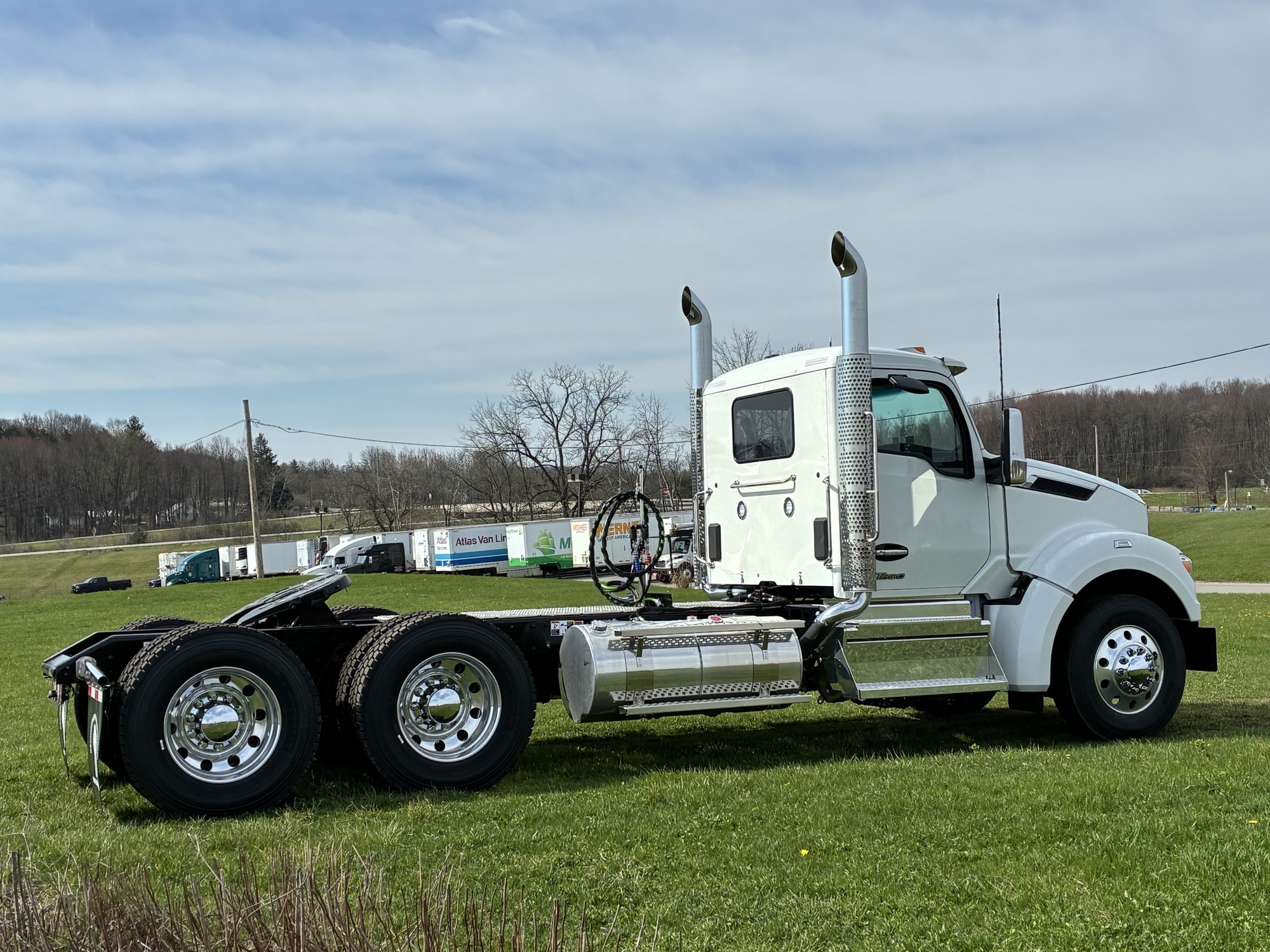 2027 KENWORTH T880 - image 5 of 6