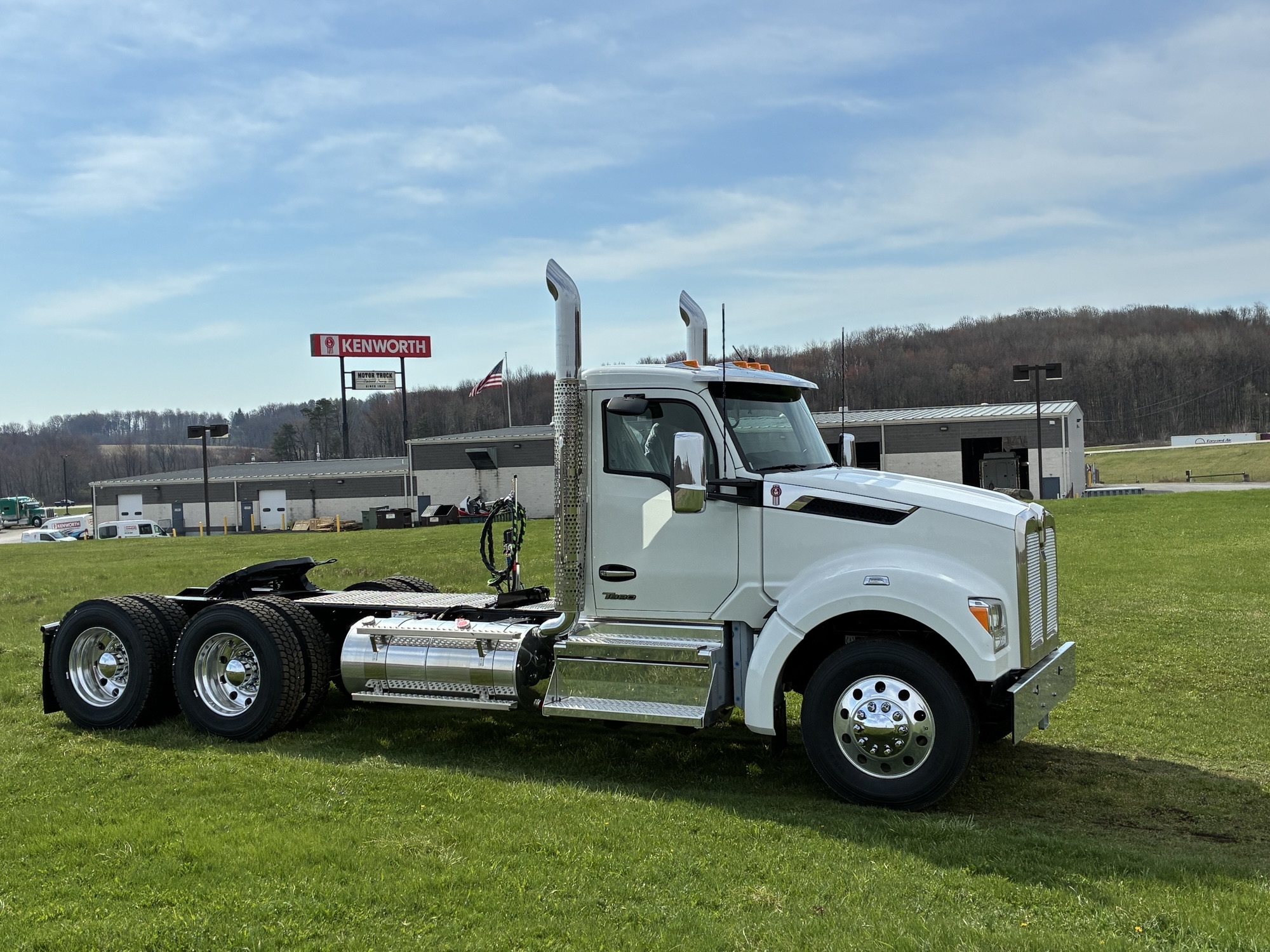 2027 KENWORTH T880 - image 6 of 6