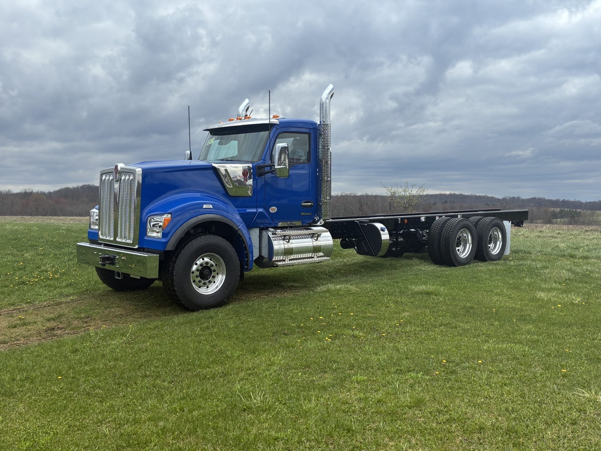 2027 KENWORTH W990 - image 1 of 6