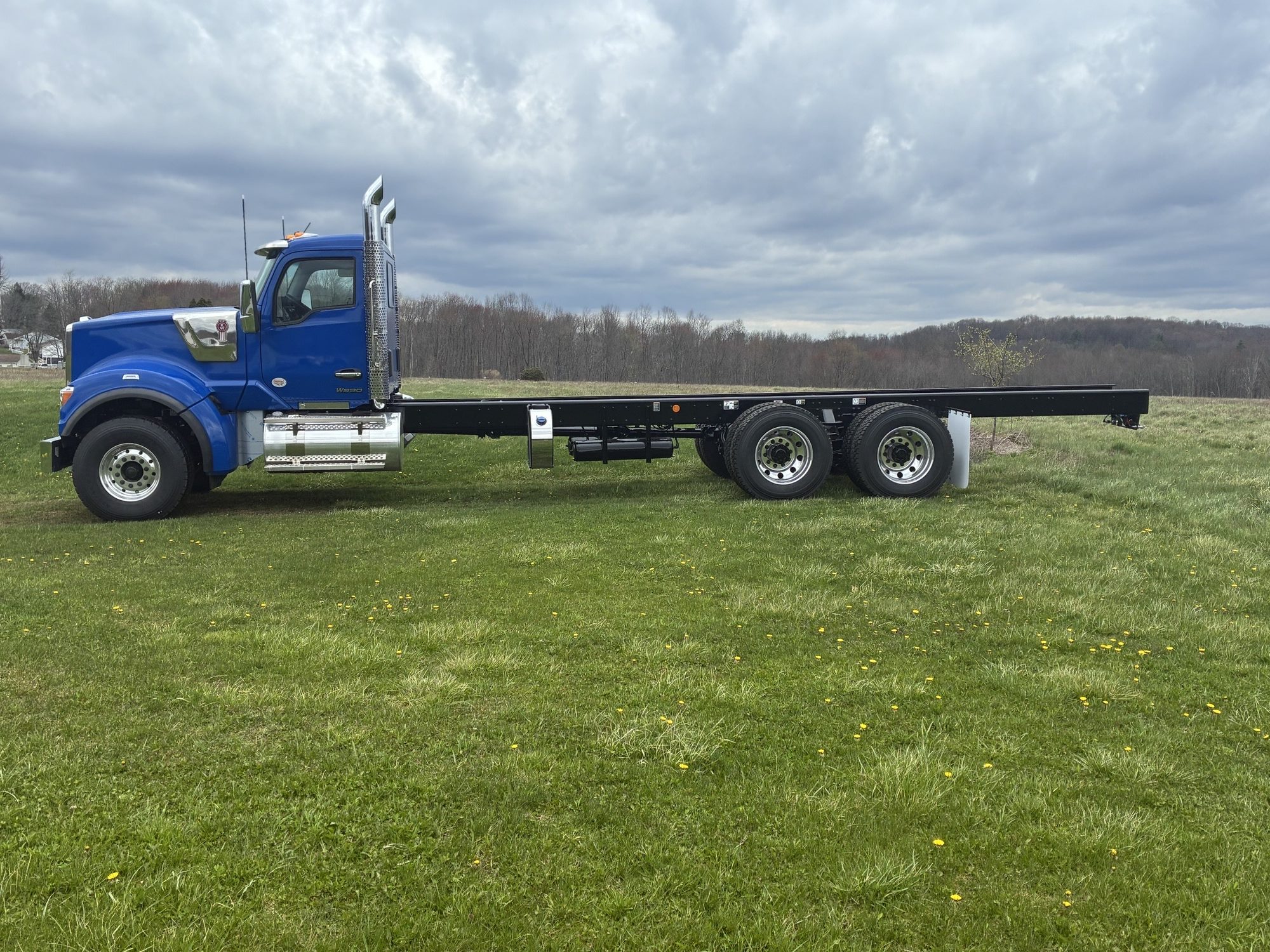 2027 KENWORTH W990 - image 2 of 6