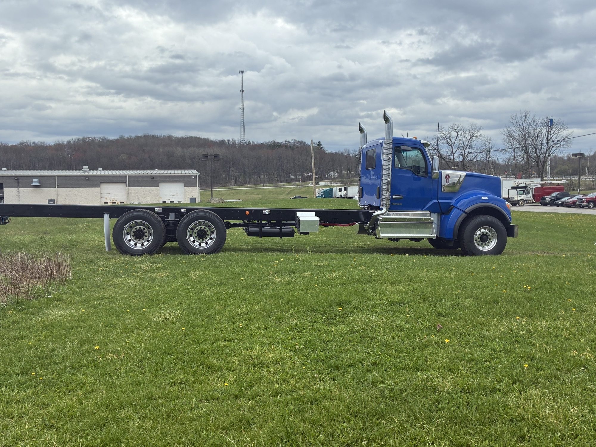 2027 KENWORTH W990 - image 4 of 6