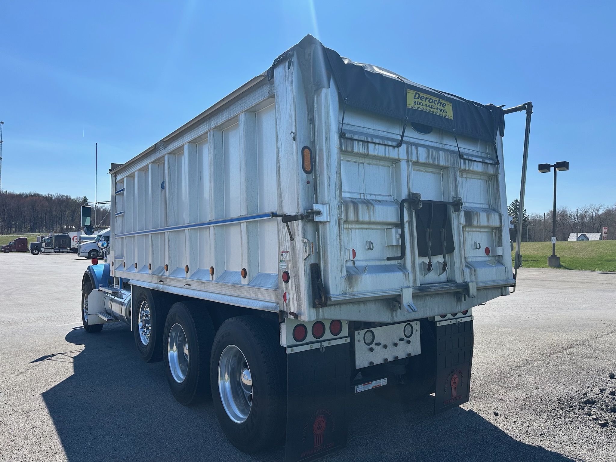 2022 KENWORTH T800 - image 5 of 6