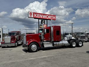 2022 KENWORTH W900L TN481521-01
