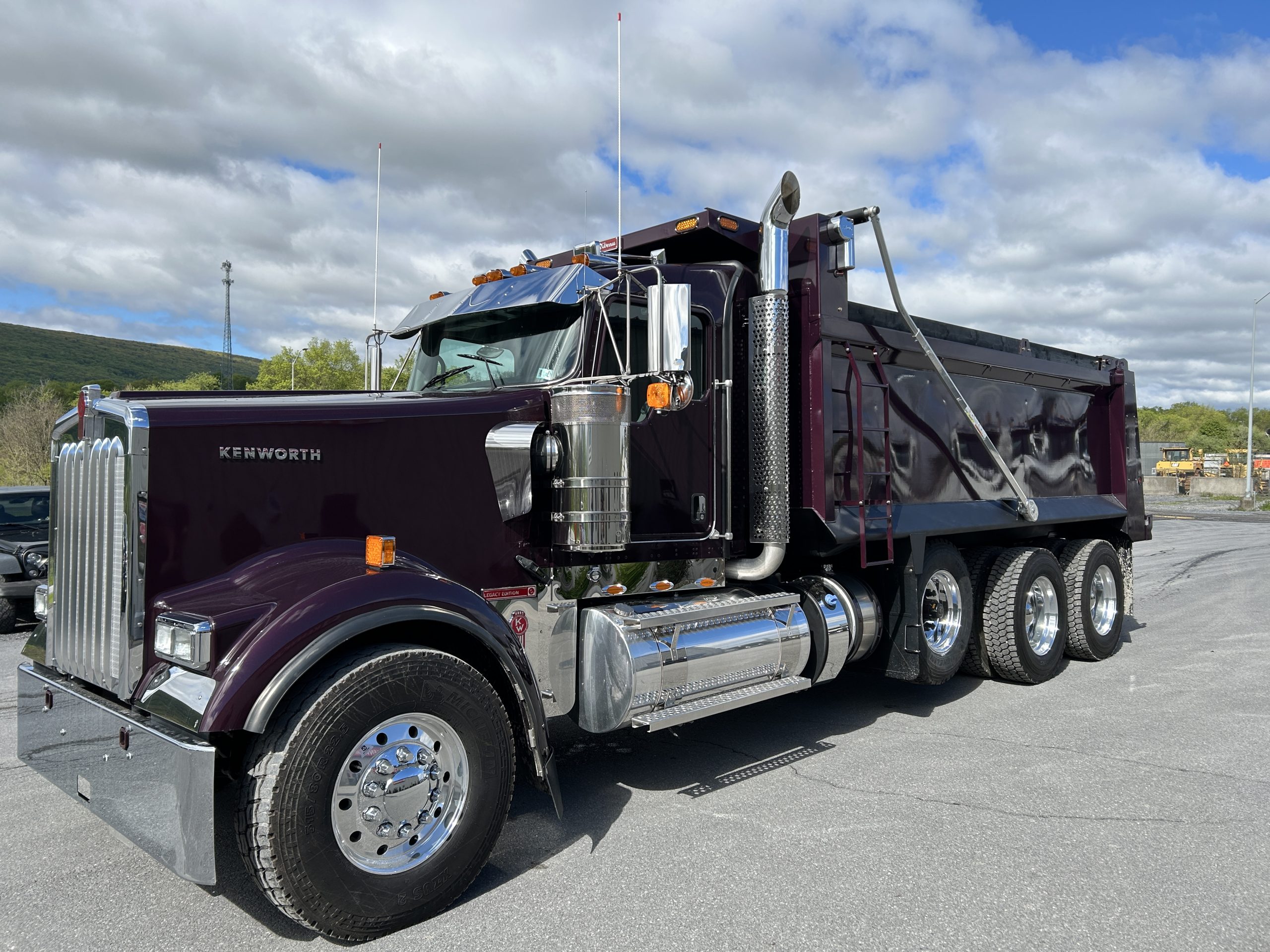 2026 KENWORTH W900 2026 KENWORTH W900 - image 1 of 6
