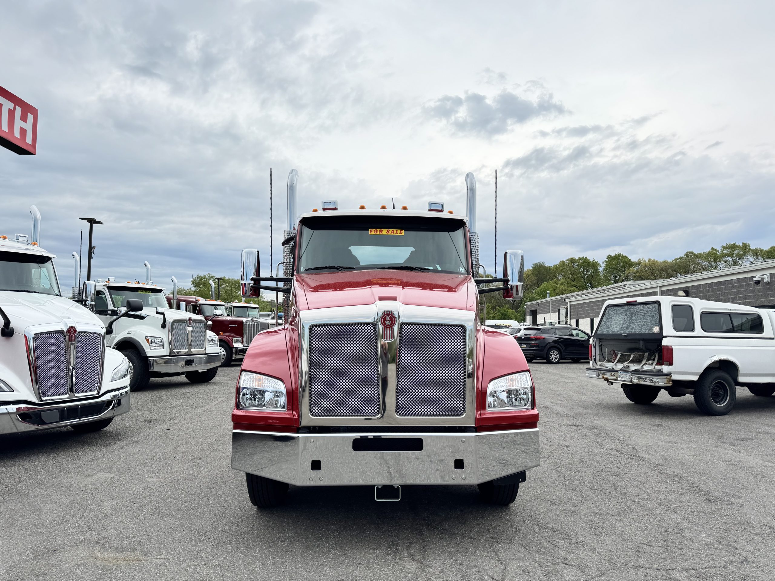 2026 KENWORTH T880 - image 2 of 6
