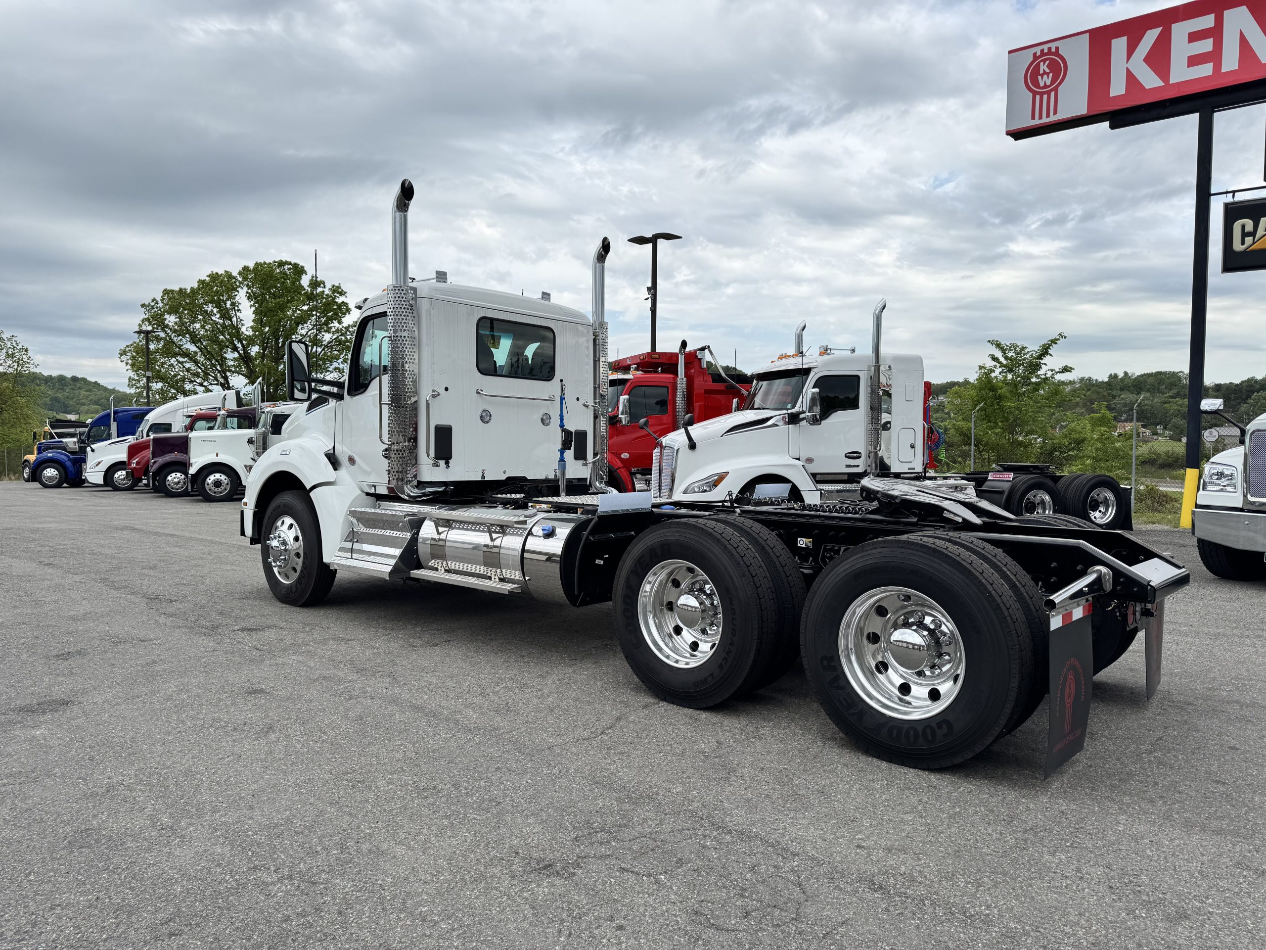 2027 KENWORTH T880 KN236456-08 2027 KENWORTH T880 KN236456-08