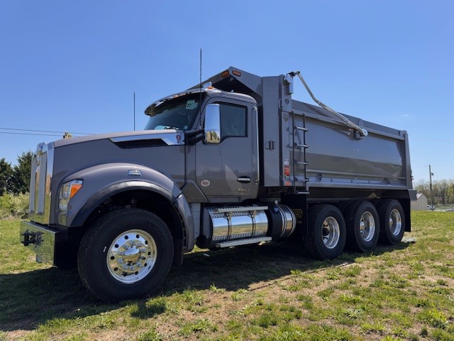 2026 KENWORTH T880 2026 KENWORTH T880 - image 1 of 6