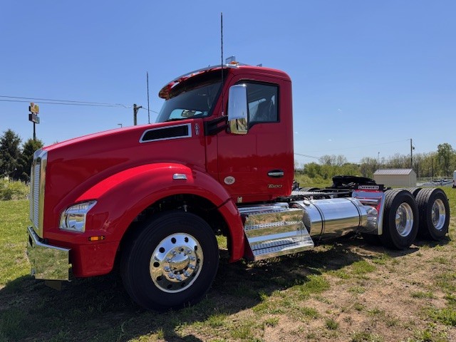2027 KENWORTH T880 KS253593-08 2027 KENWORTH T880 KS253593-08