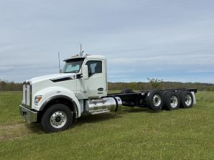 2027 KENWORTH T880 KV236437-01