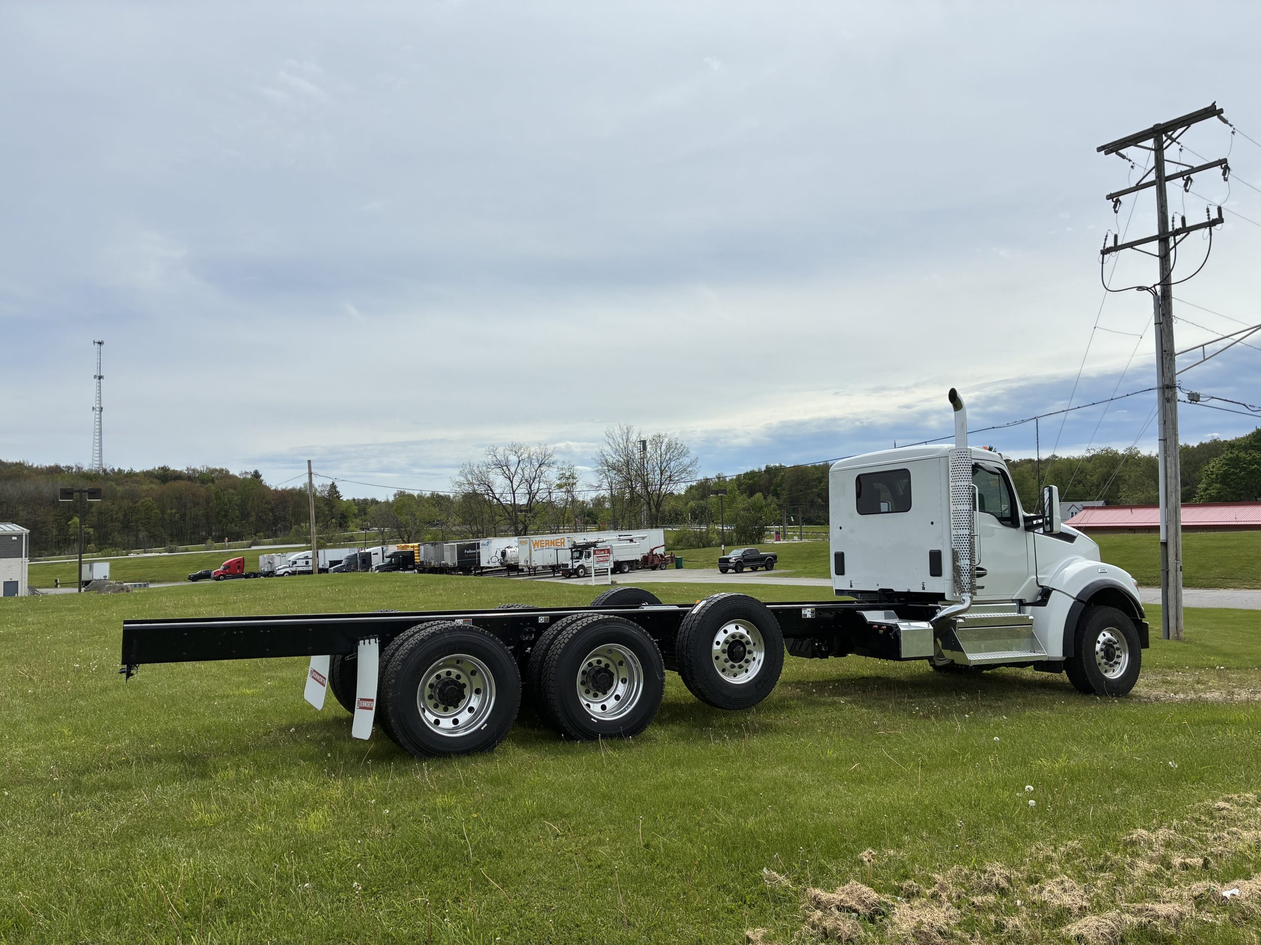 2027 KENWORTH T880 2027 KENWORTH T880 - image 4 of 6