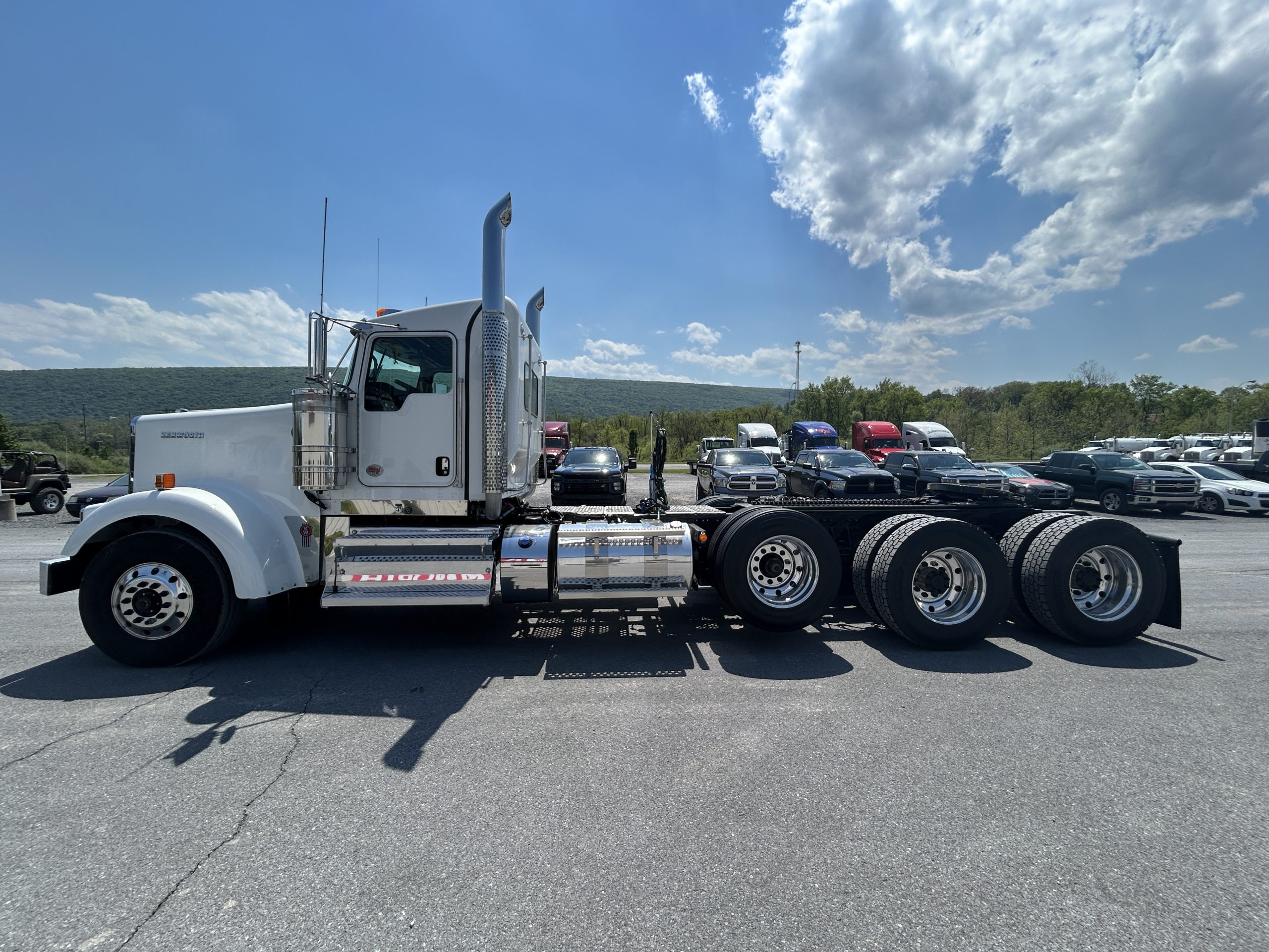 2027 KENWORTH W900 KV246333-03 2027 KENWORTH W900 KV246333-03