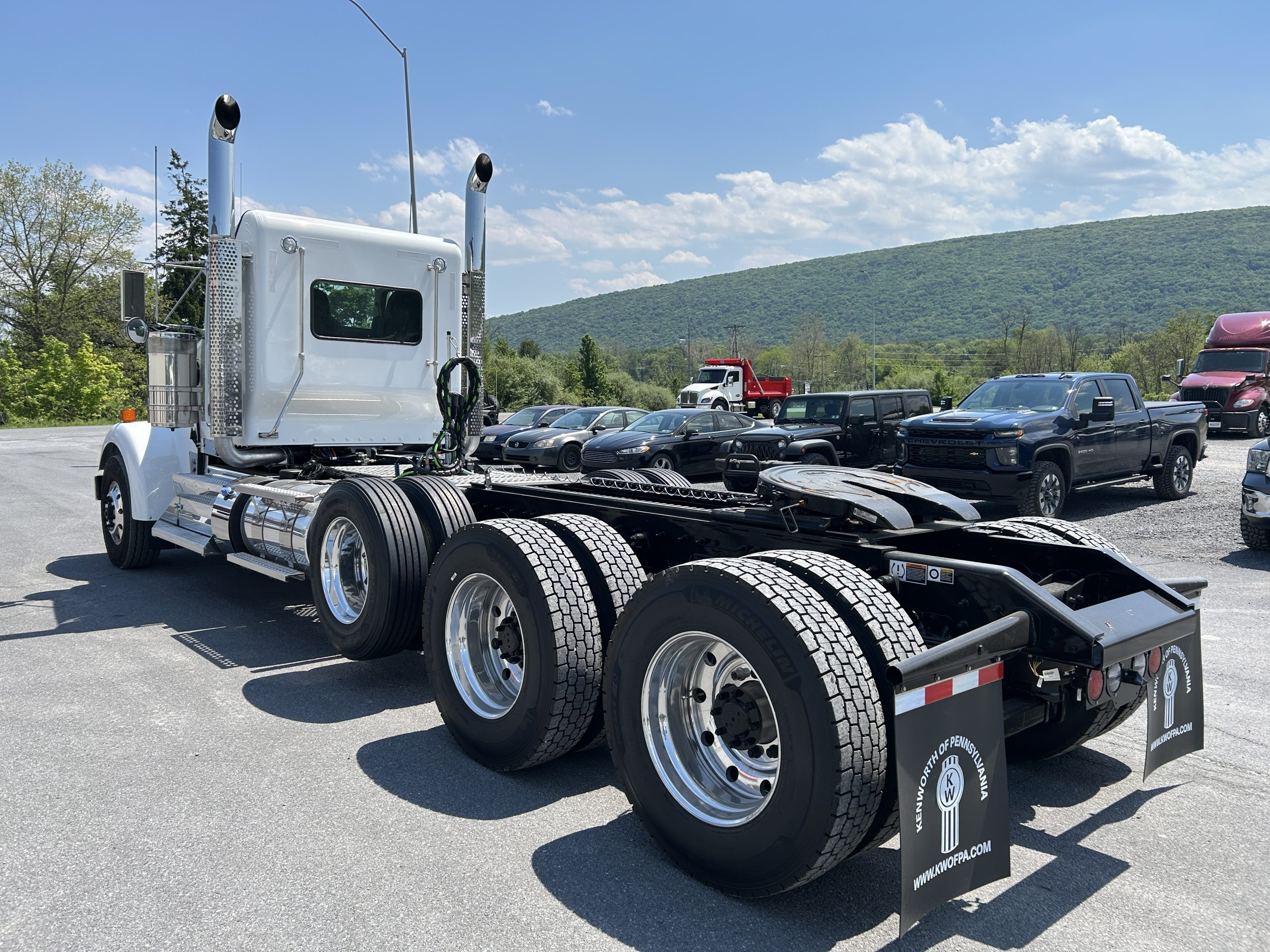 2027 KENWORTH W900 KV246333-04 2027 KENWORTH W900 KV246333-04