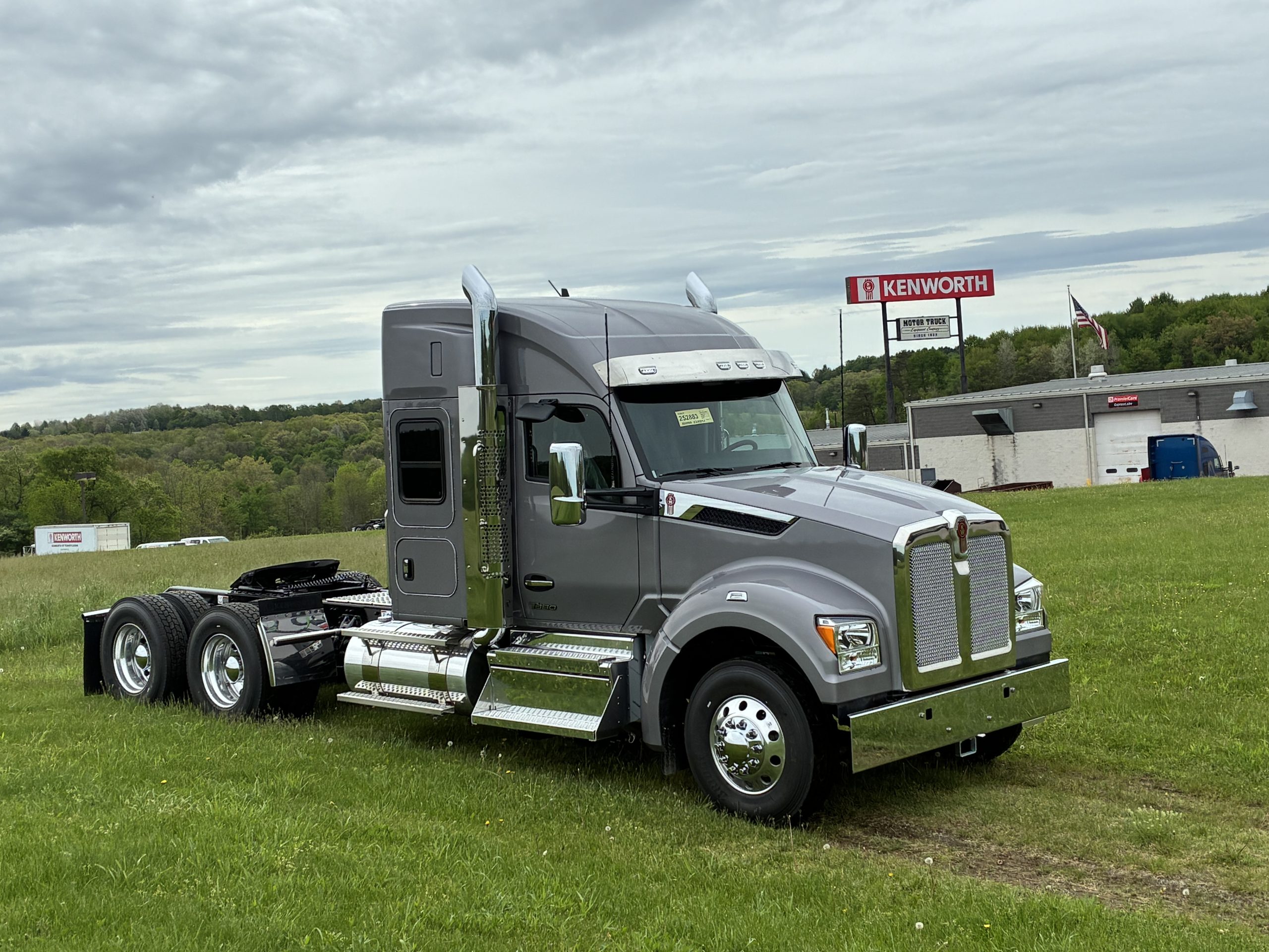 2027 KENWORTH T880 2027 KENWORTH T880 - image 6 of 6