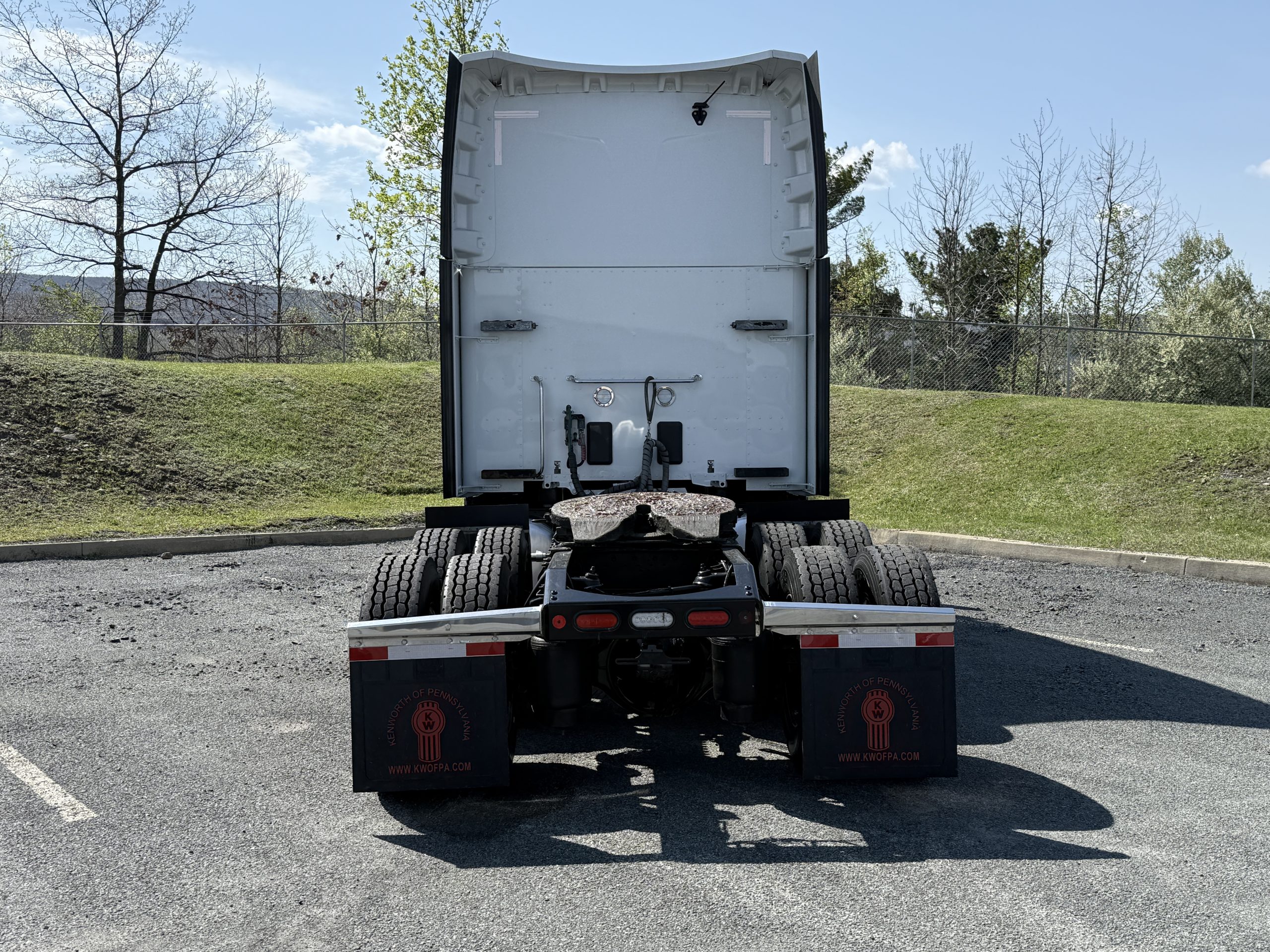 2023 PETERBILT 579 - image 6 of 6