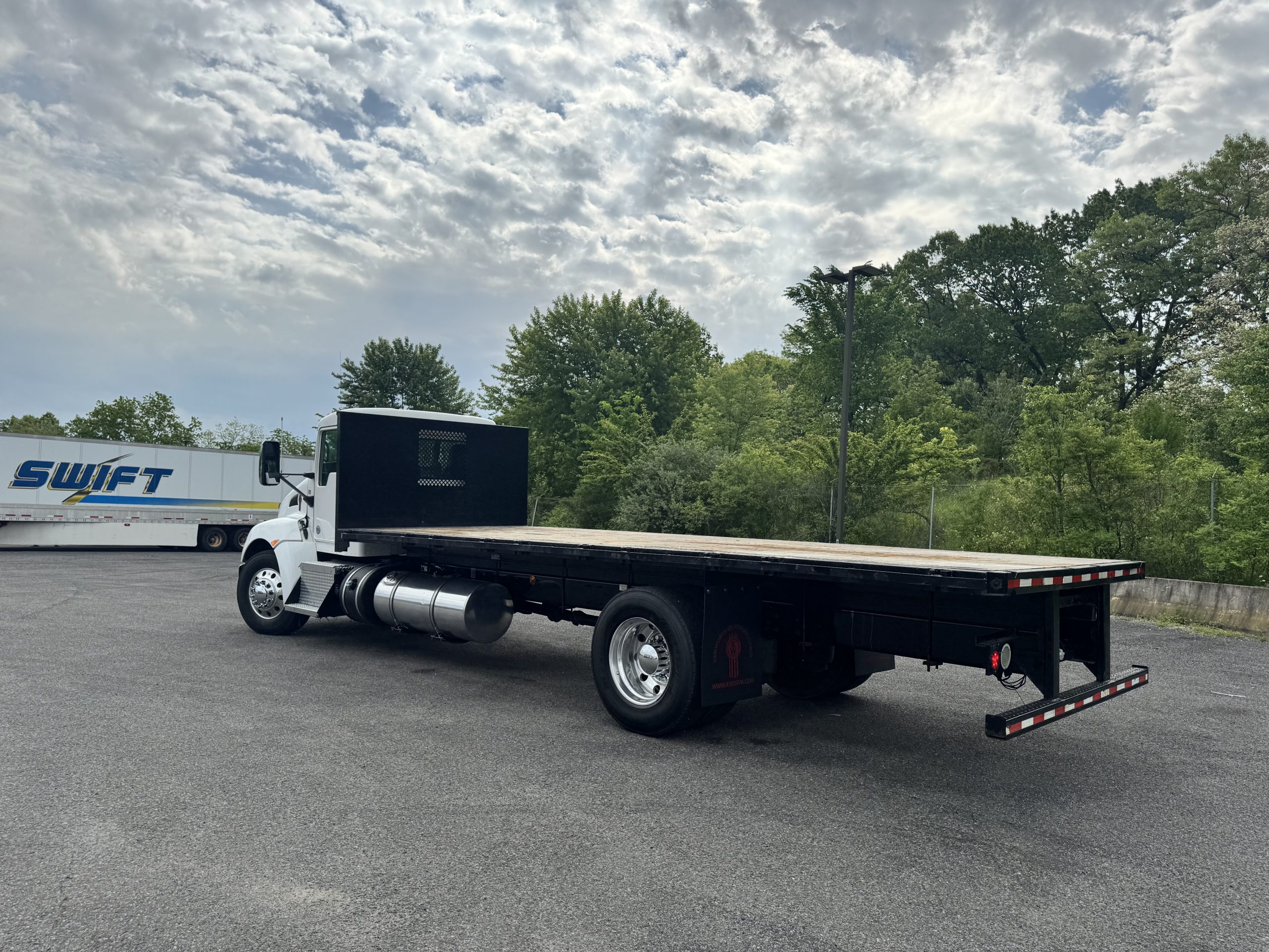 2019 KENWORTH T270 PV349829-08 2019 KENWORTH T270 PV349829-08
