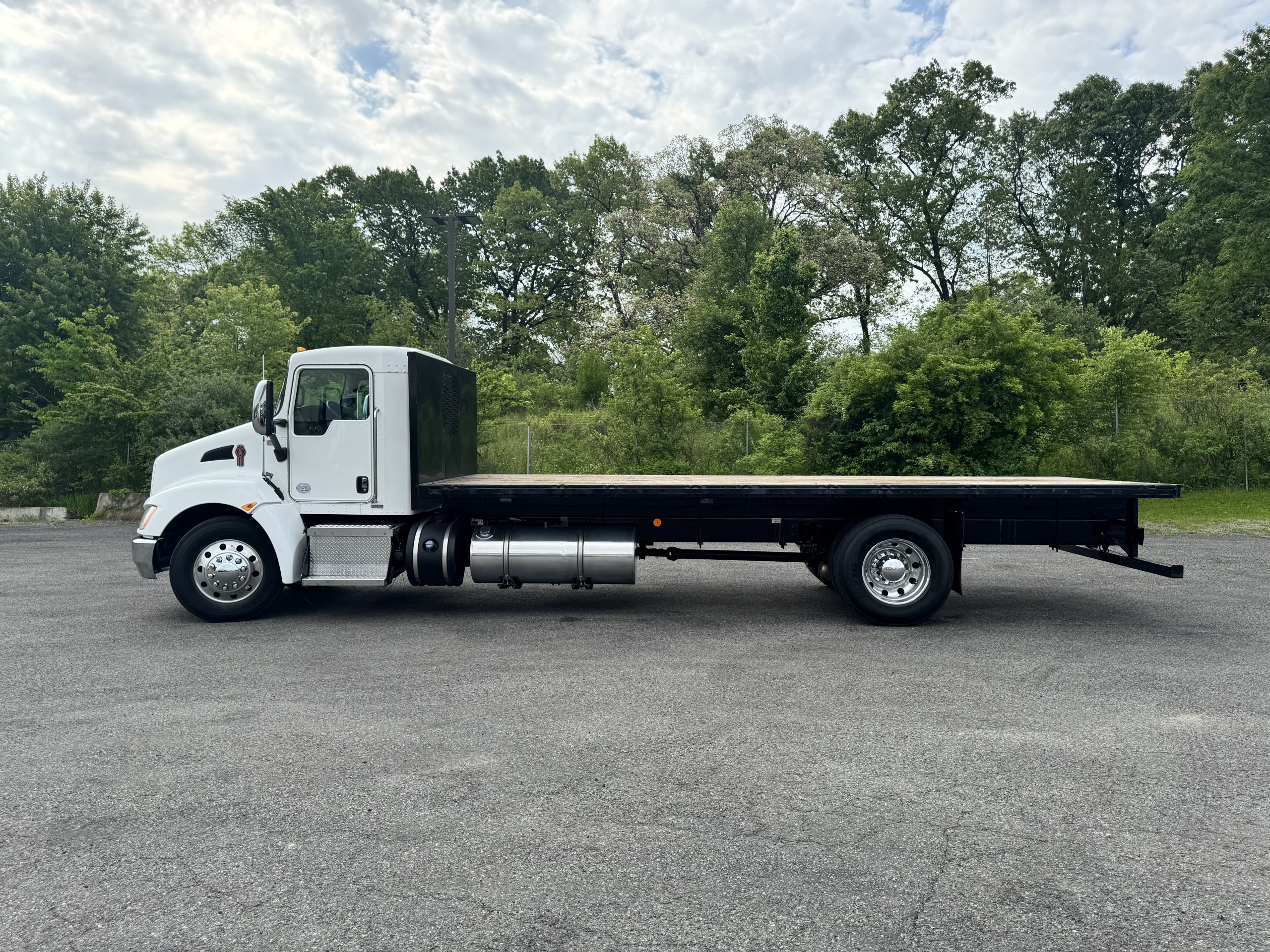 2019 KENWORTH T270 PV349829-09 2019 KENWORTH T270 PV349829-09