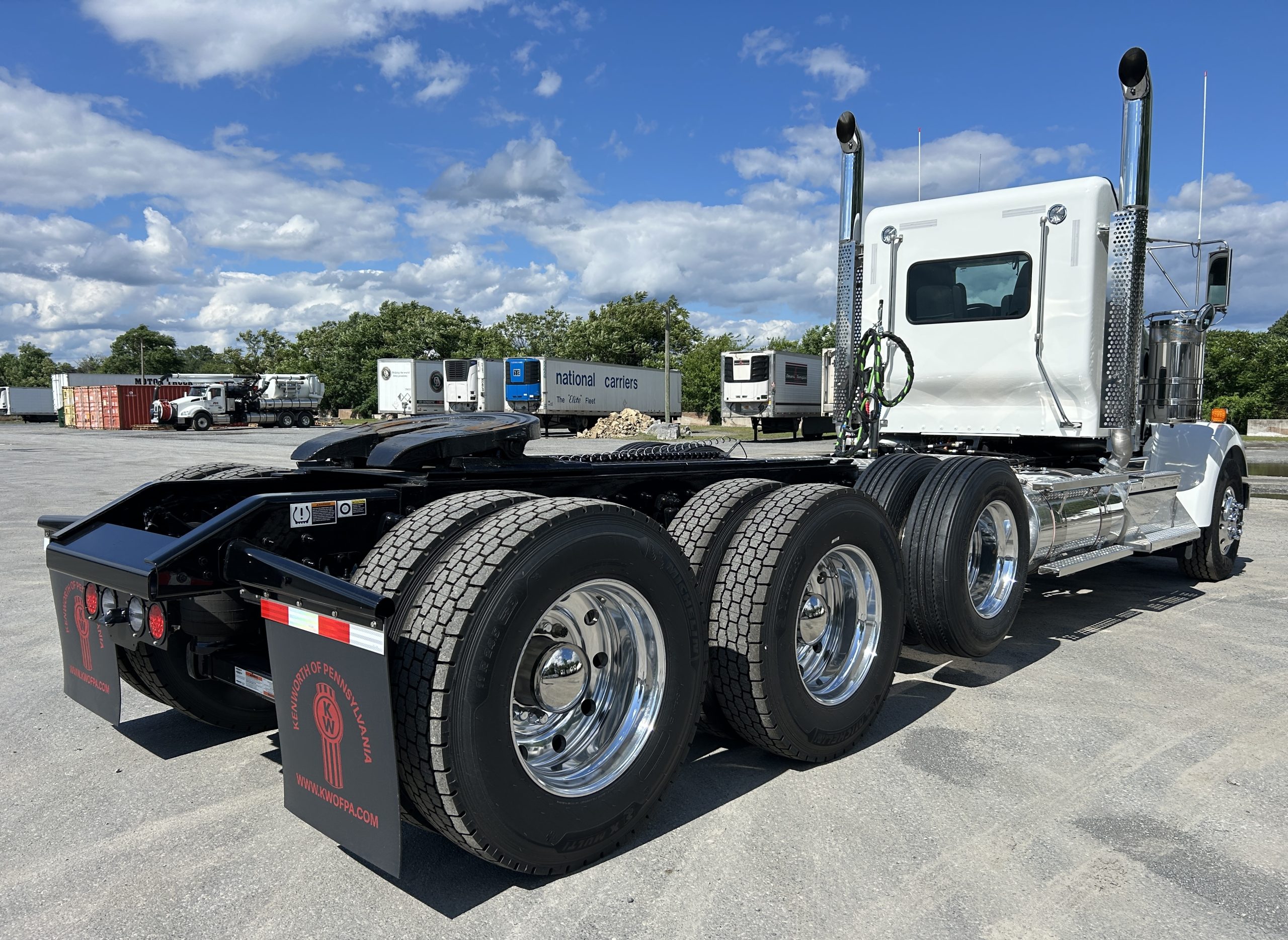 2027 KENWORTH W900L 2027 KENWORTH W900L - image 5 of 6