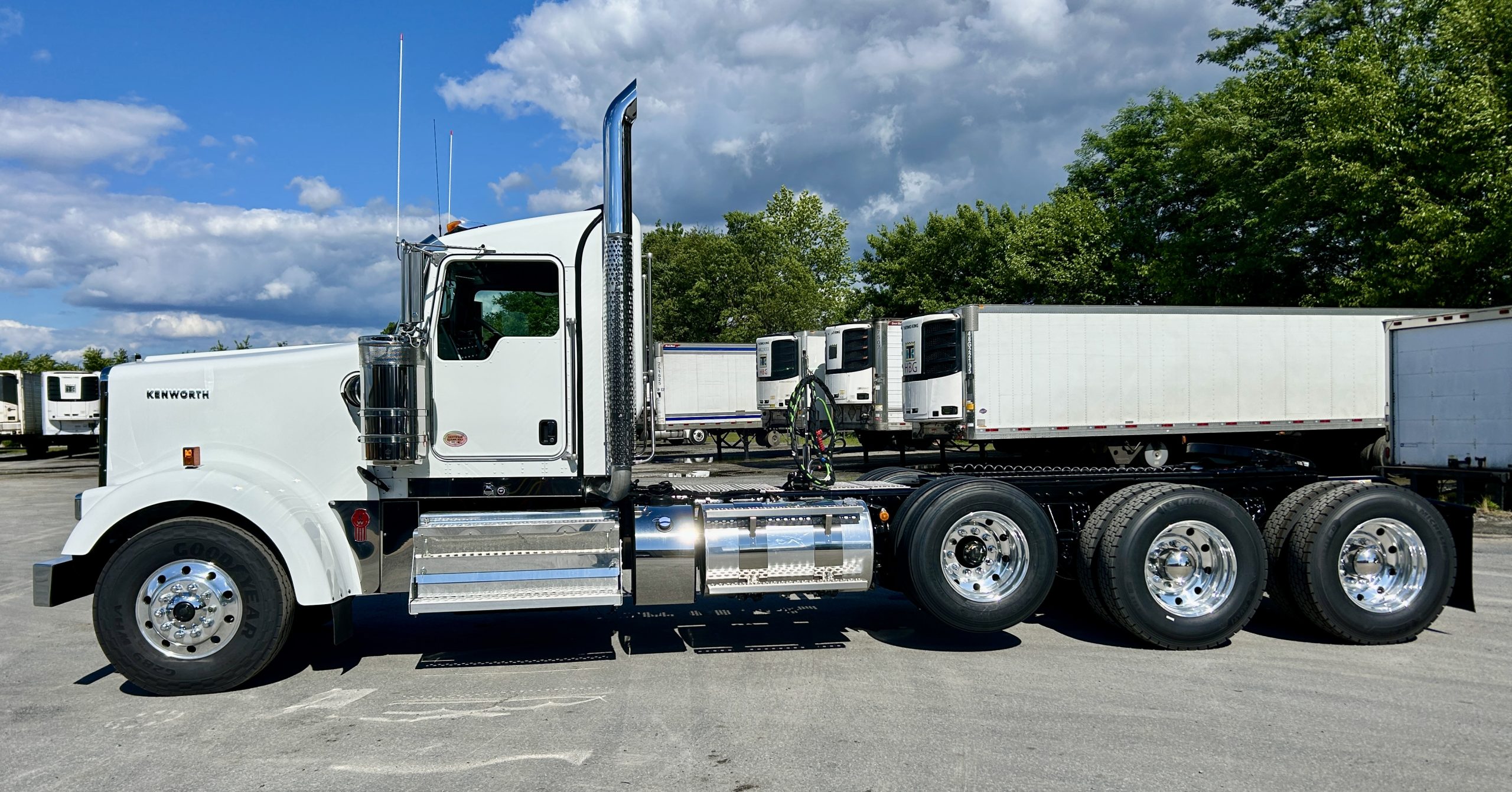 2027 KENWORTH W900L KC246332-08 2027 KENWORTH W900L KC246332-08