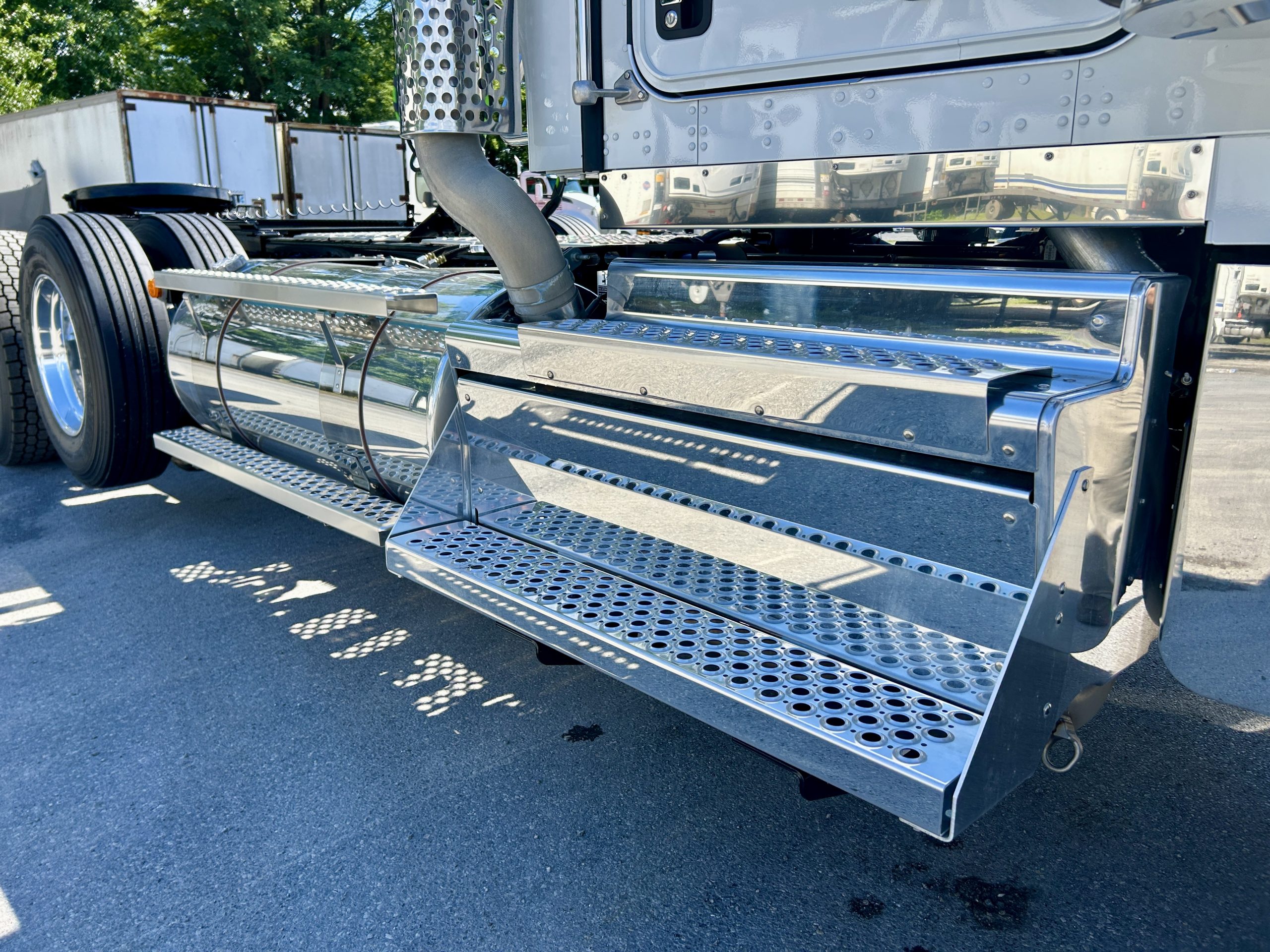 2027 KENWORTH W900L KC246332-25 2027 KENWORTH W900L KC246332-25